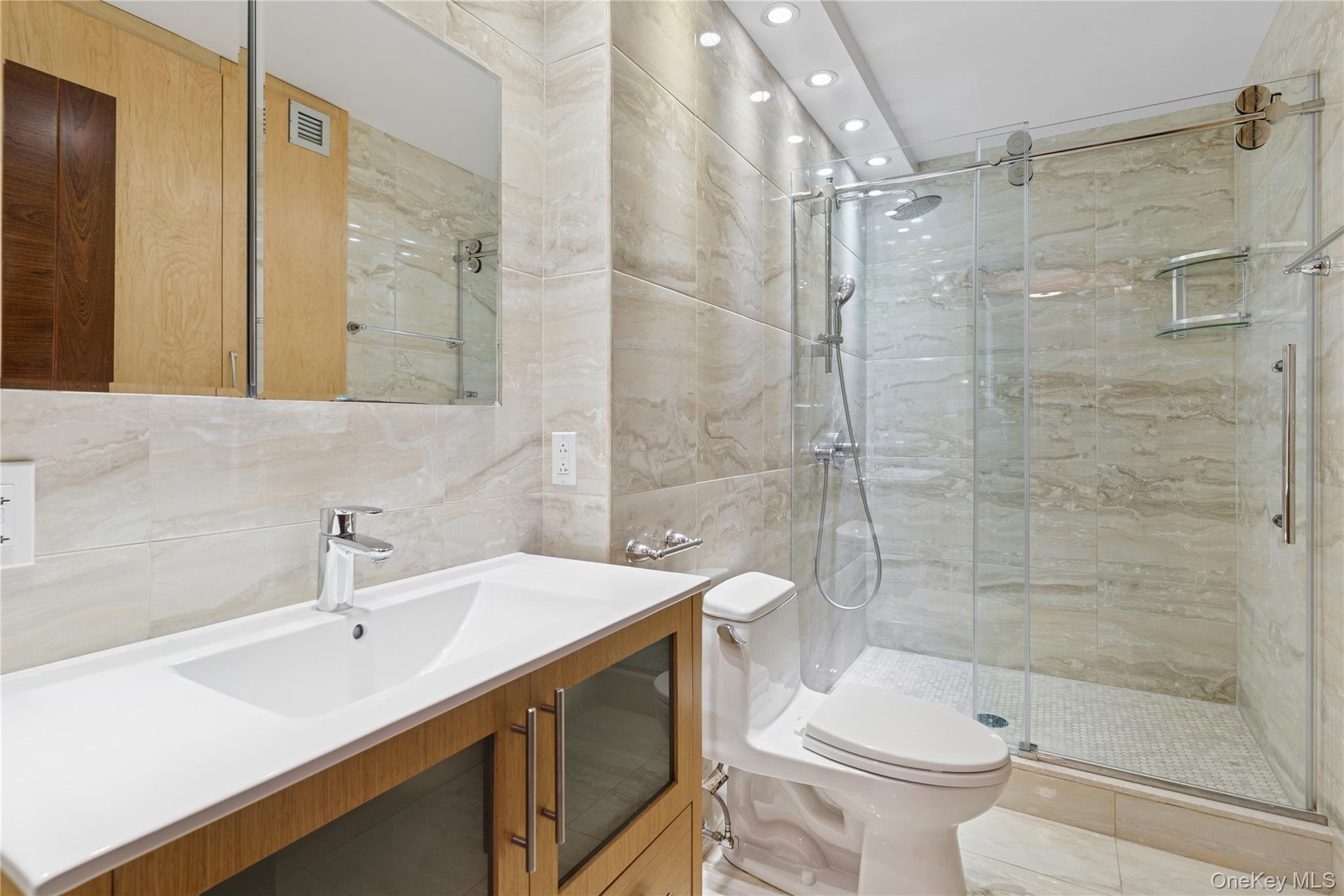 110-11 Queens Boulevard 14a Property Photo 14