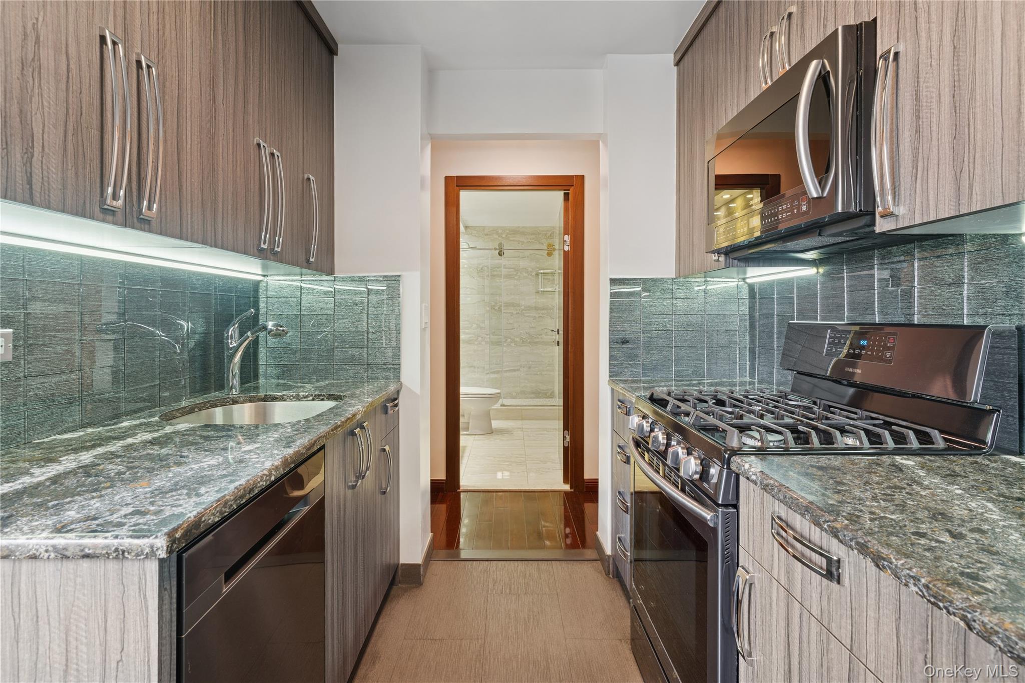 110-11 Queens Boulevard 14a Property Photo 20