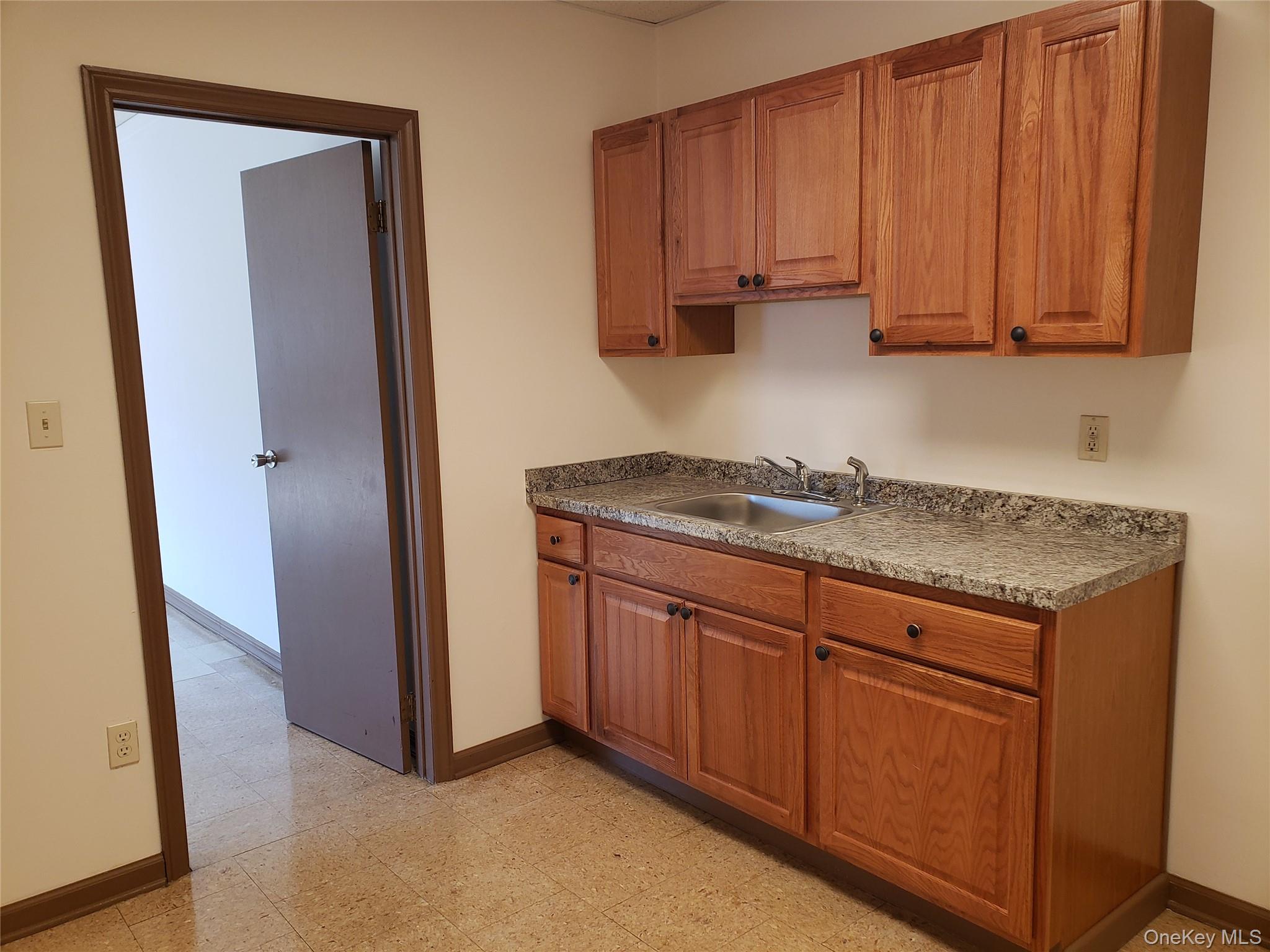 39 Transport Lane 35 Property Photo 4