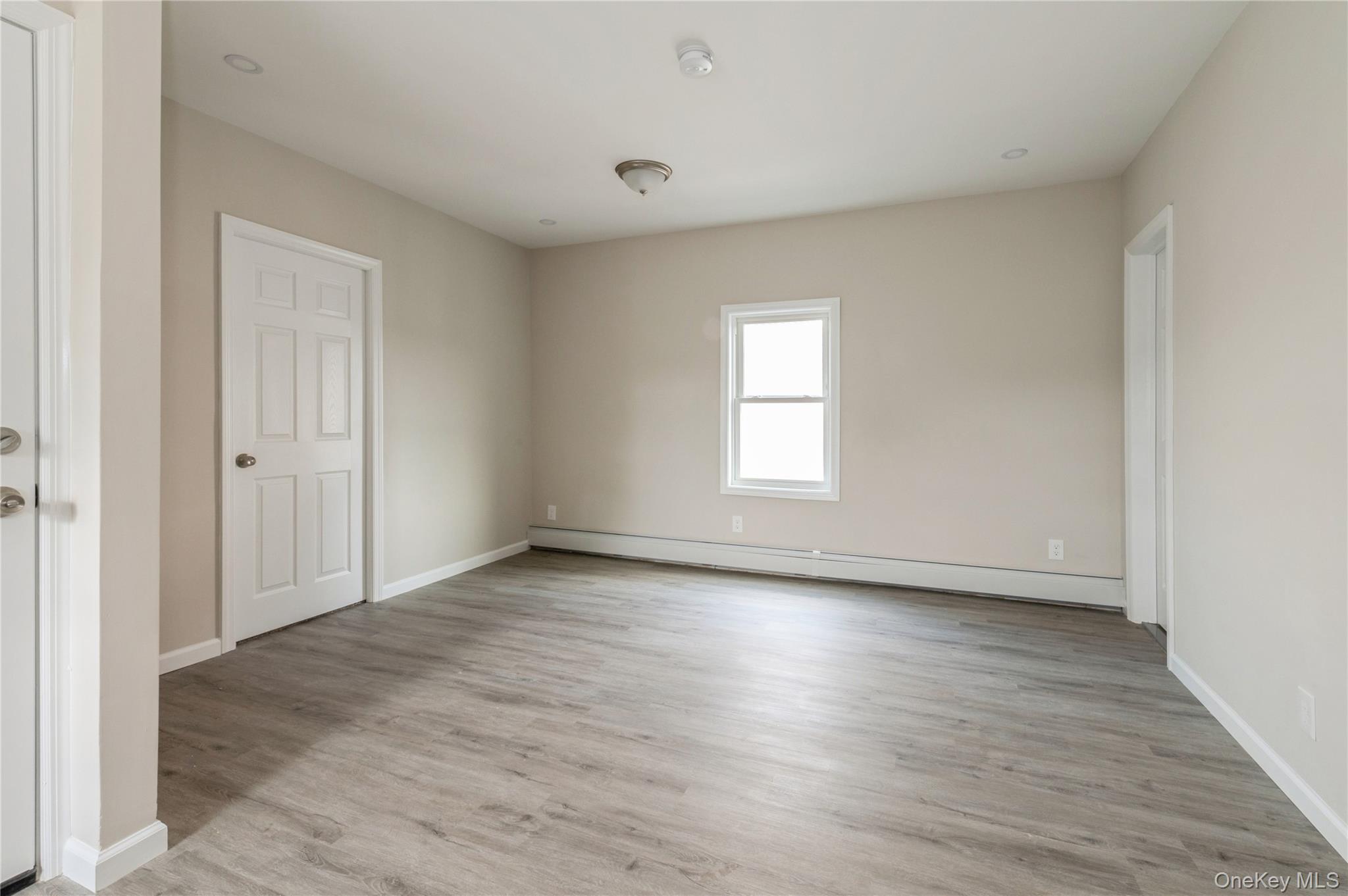 216-23 136th Road Property Photo 17