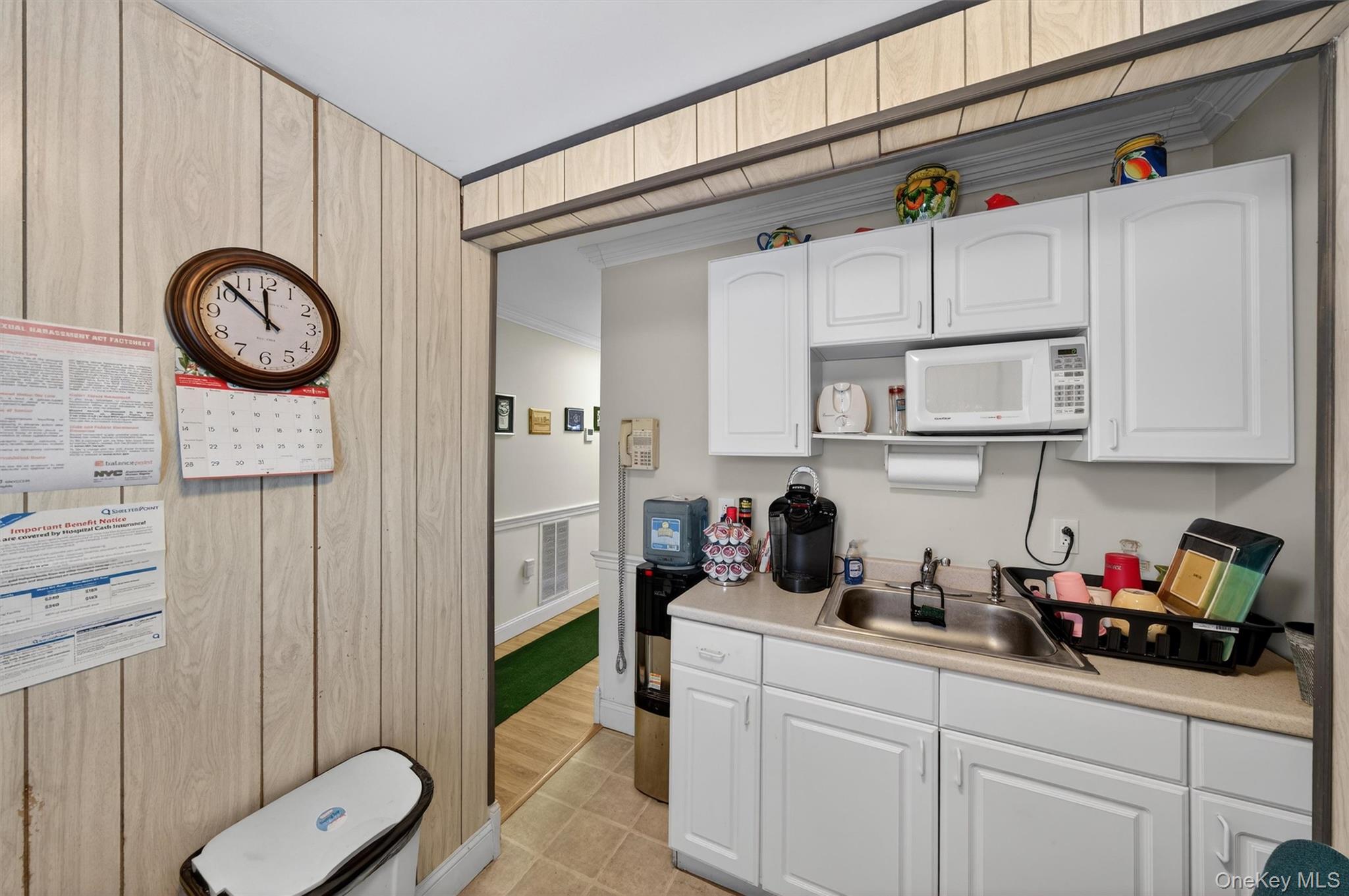18 Scotchtown Avenue Property Photo 14