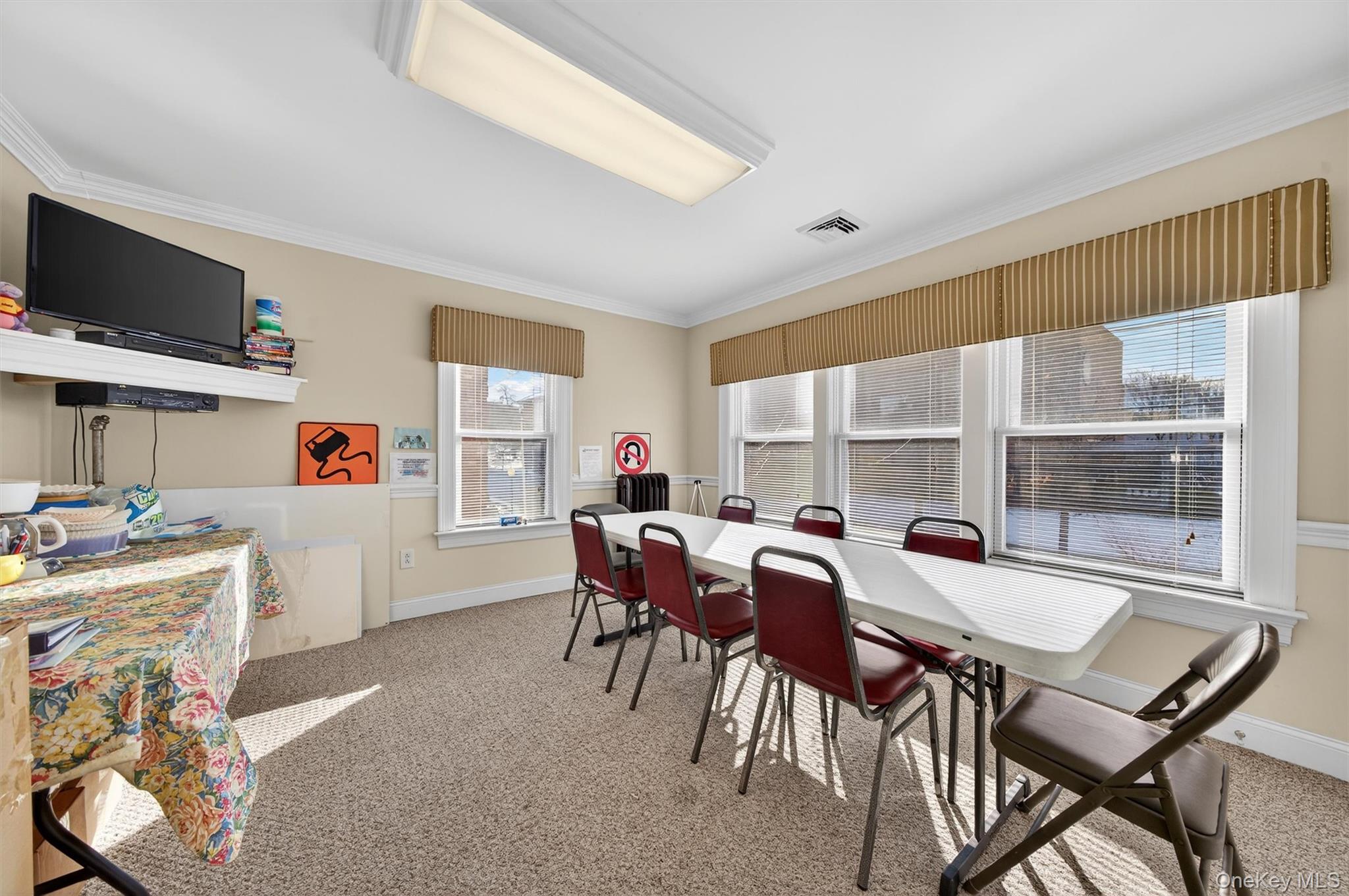 18 Scotchtown Avenue Property Photo 18