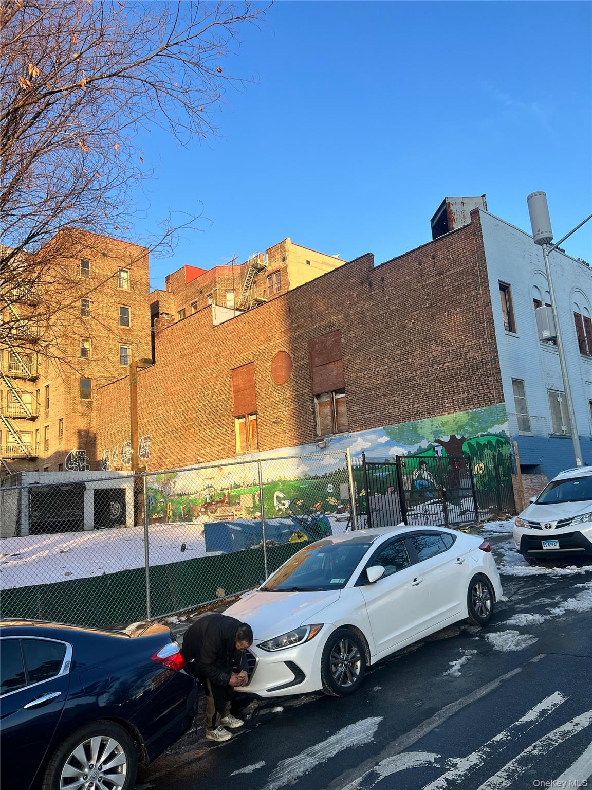 1925 Grand Concourse Property Photo 2