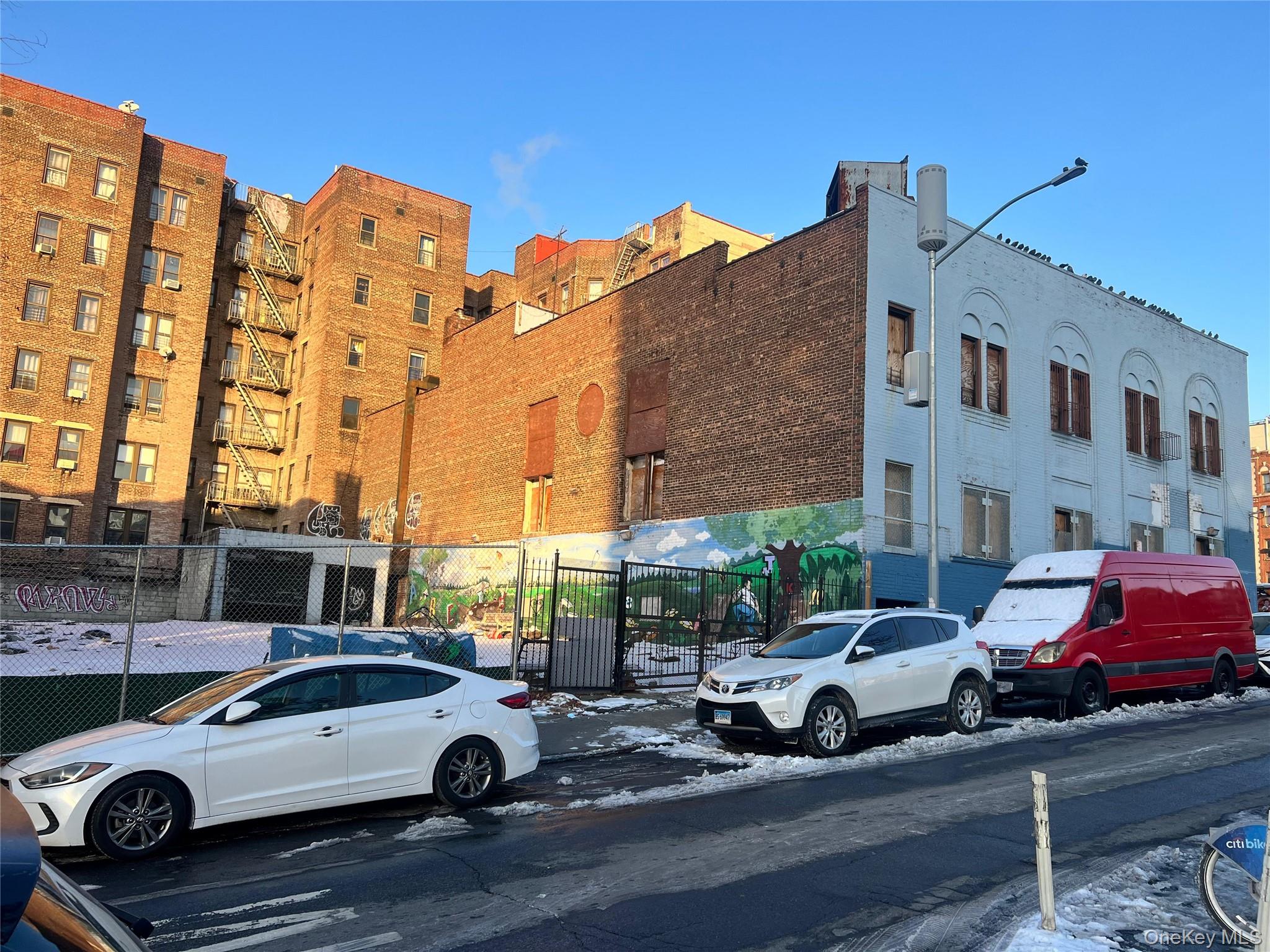 1925 Grand Concourse Property Photo 5