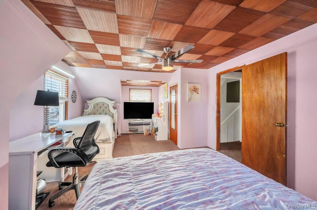 181 Martens Avenue Property Photo 32