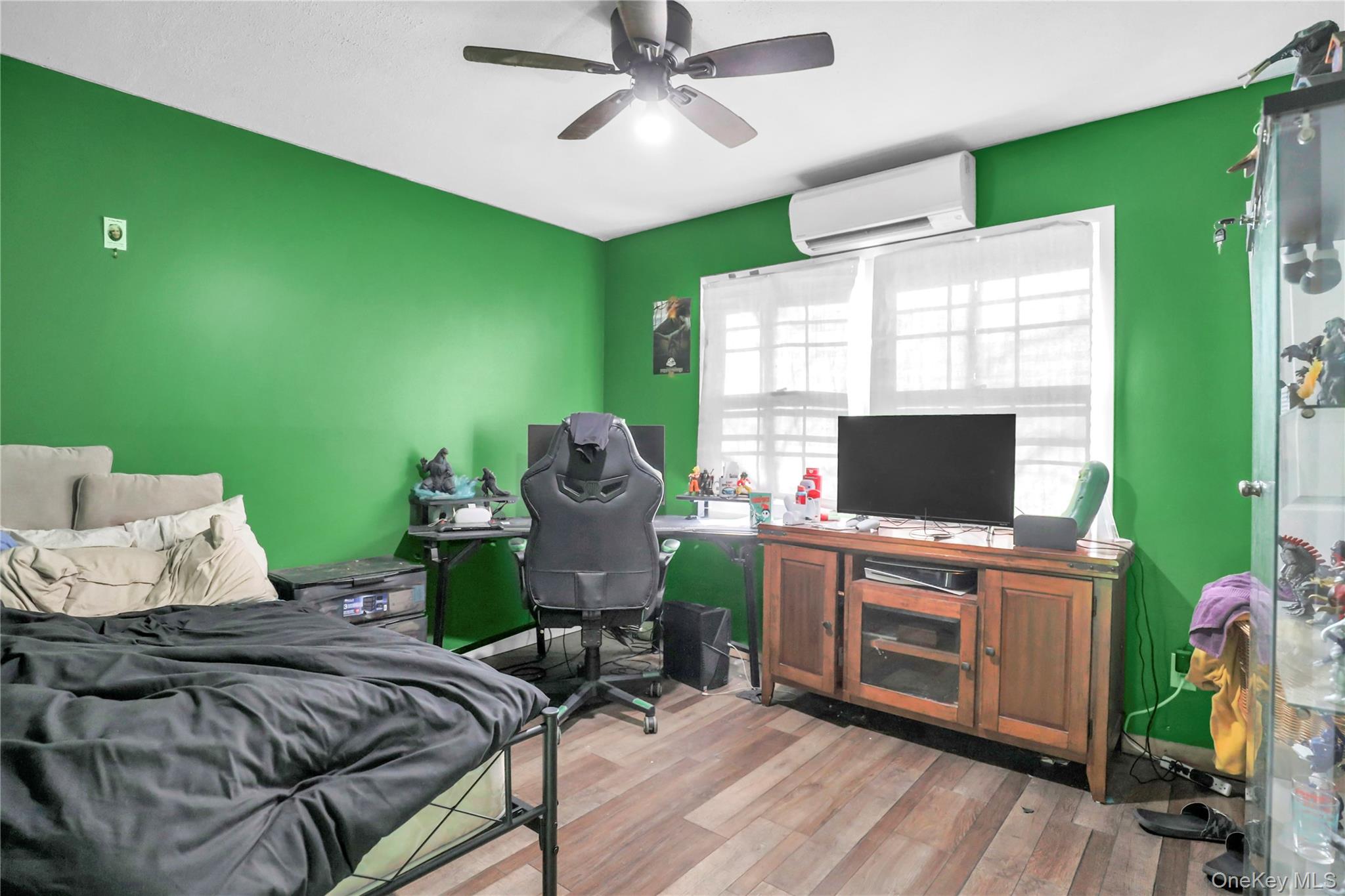 11 Seward Lane Property Photo 10