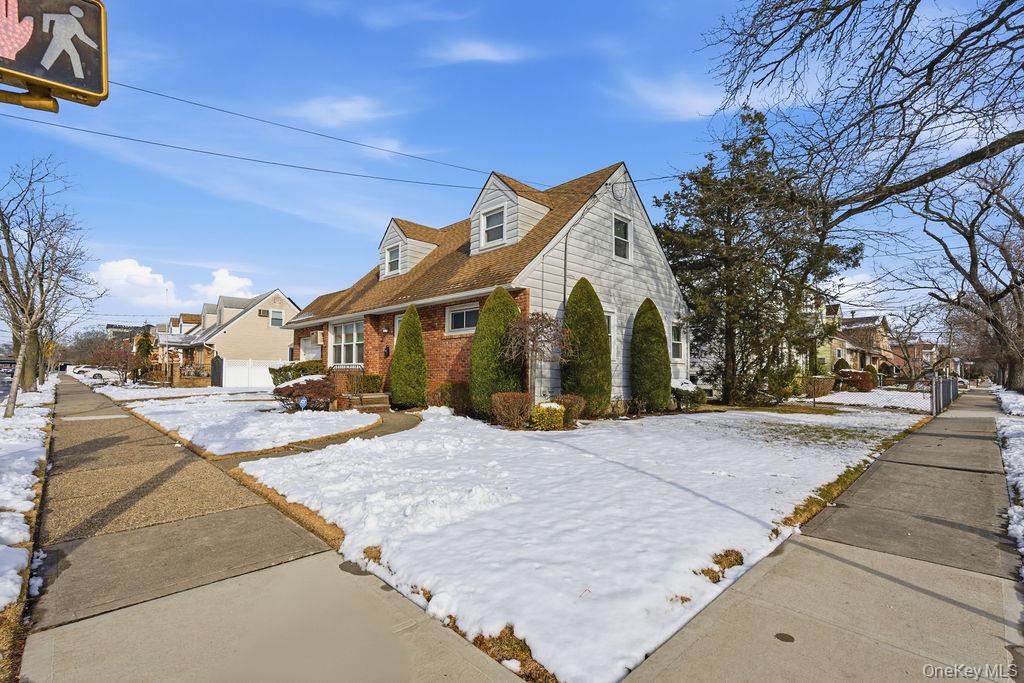 157-49 84th Street Property Photo 1