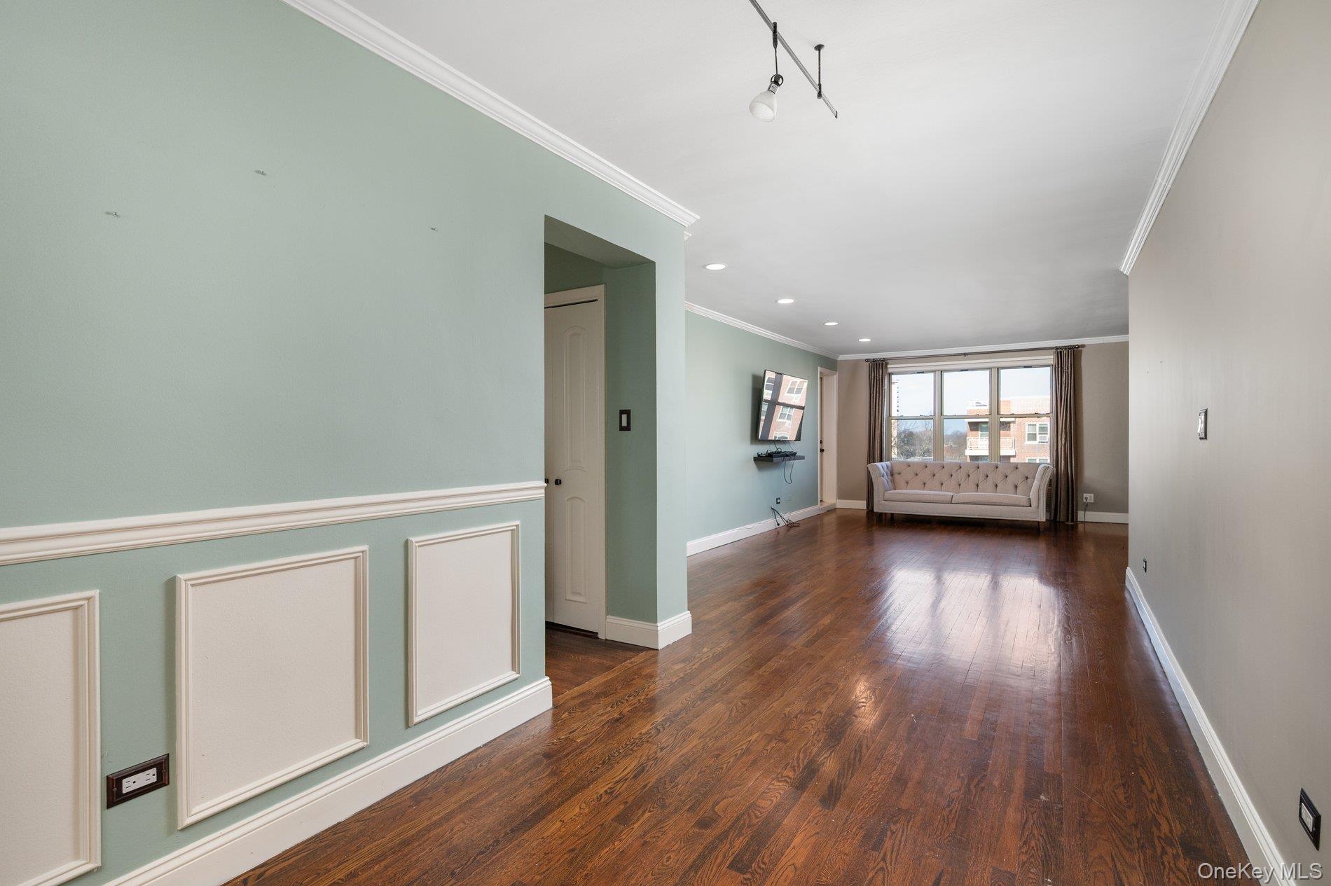 23-55 Bell Boulevard Boulevard 6c Property Photo 4