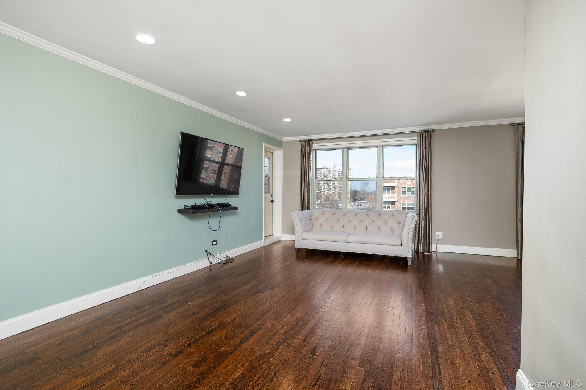 23-55 Bell Boulevard Boulevard 6c Property Photo 5