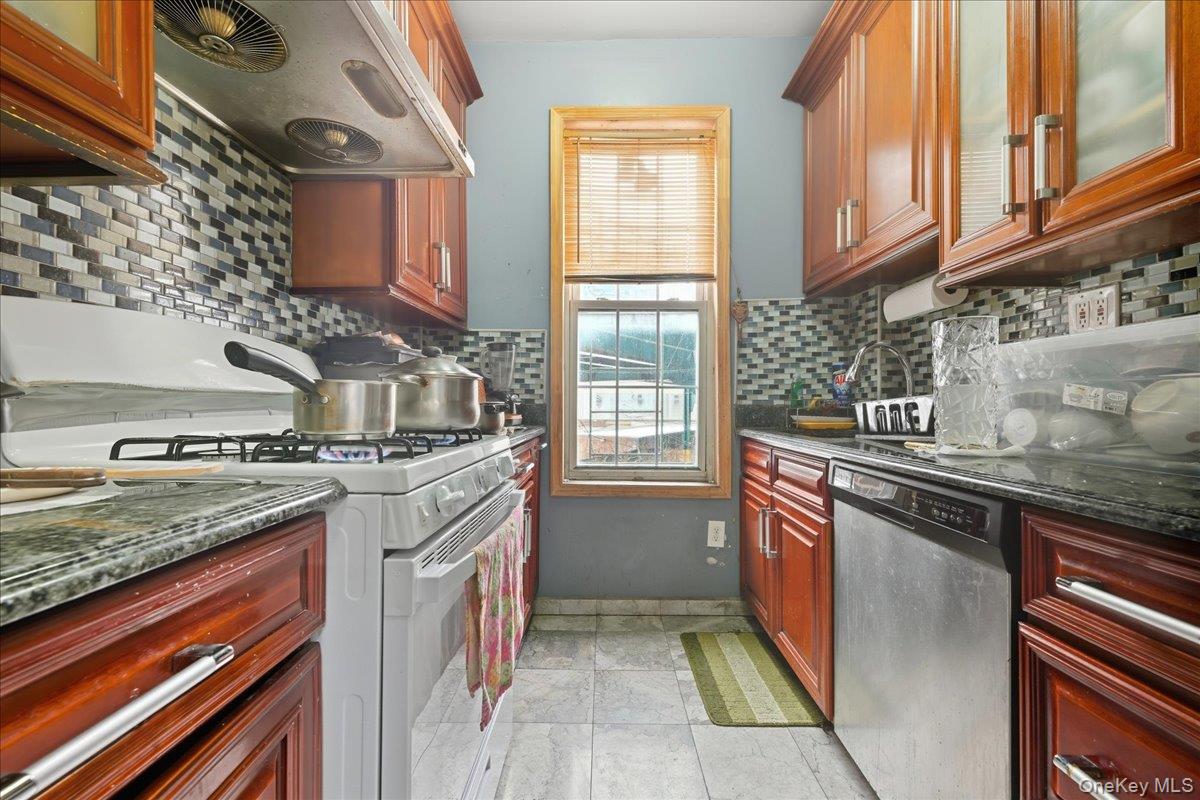 756 Woodward Avenue Property Photo 17