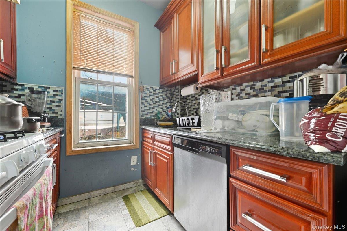 756 Woodward Avenue Property Photo 18