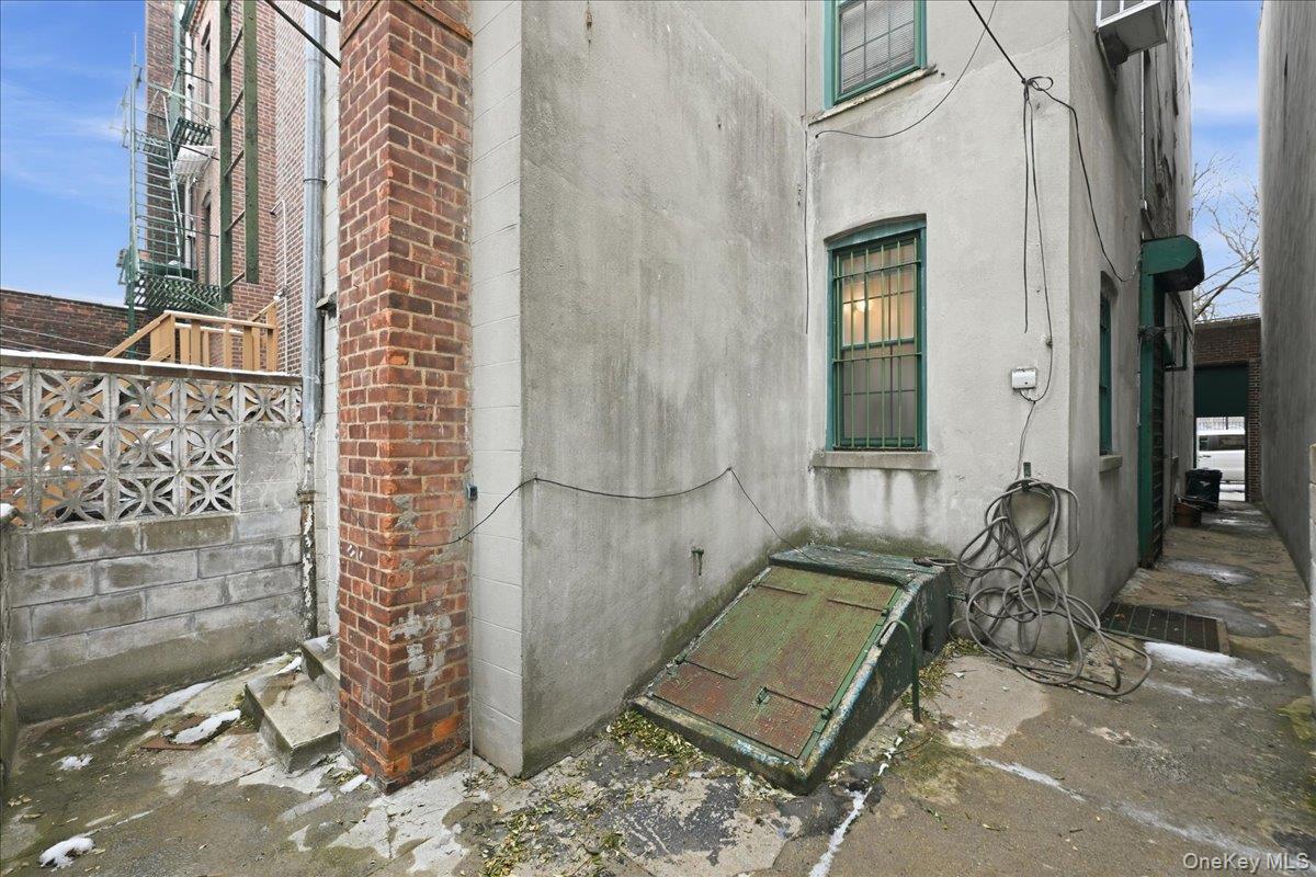 756 Woodward Avenue Property Photo 41