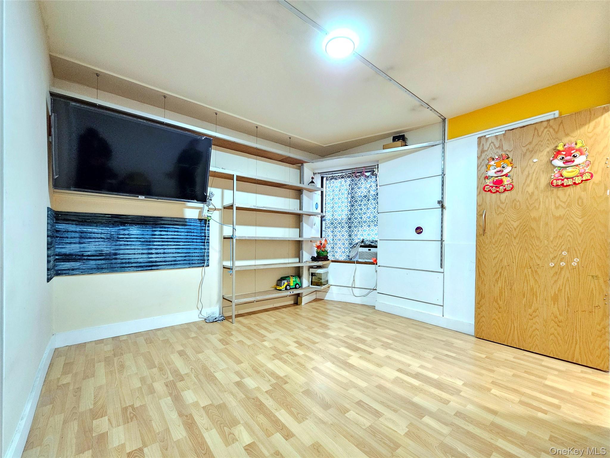 3281 Hull Avenue 18 Property Photo 5