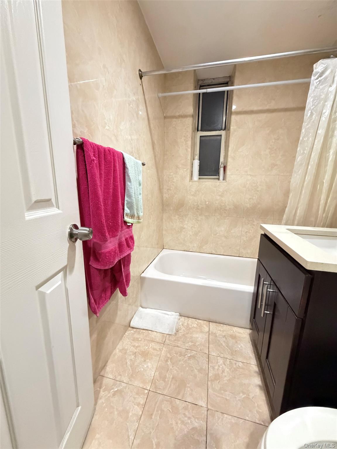 134-39 Blossom Ave 2g Property Photo 5