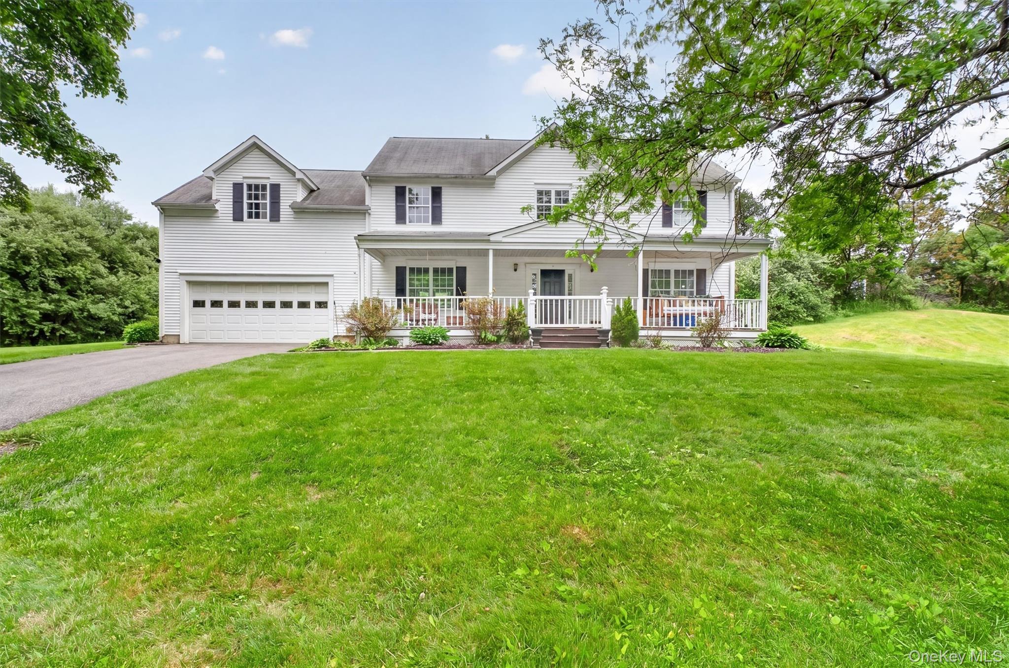 5 Red Tail Court Property Photo 1