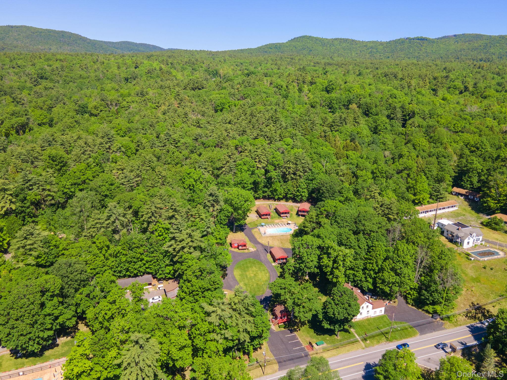 3041 Lakeshore Drive Property Photo 9