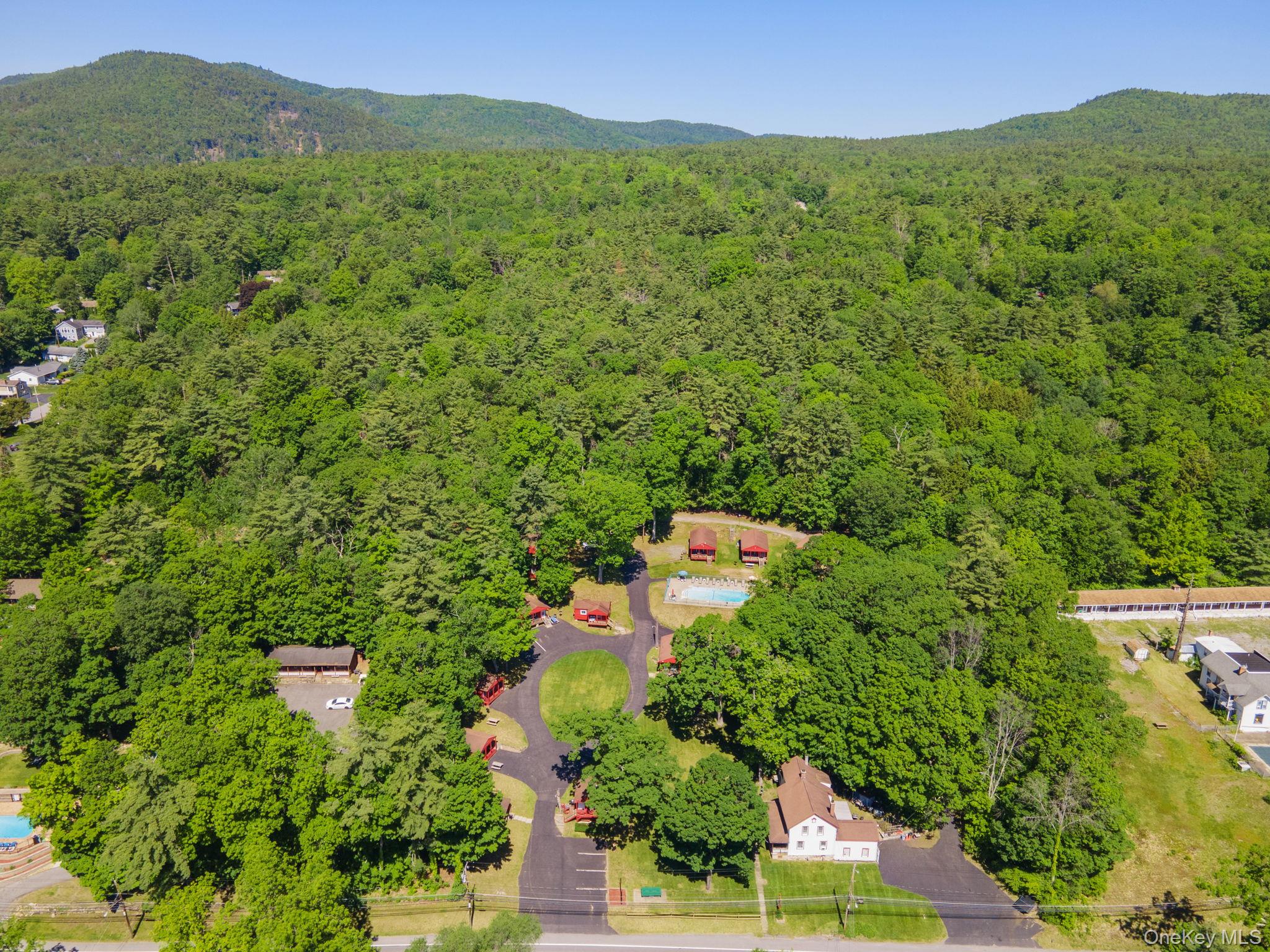 3041 Lakeshore Drive Property Photo 10