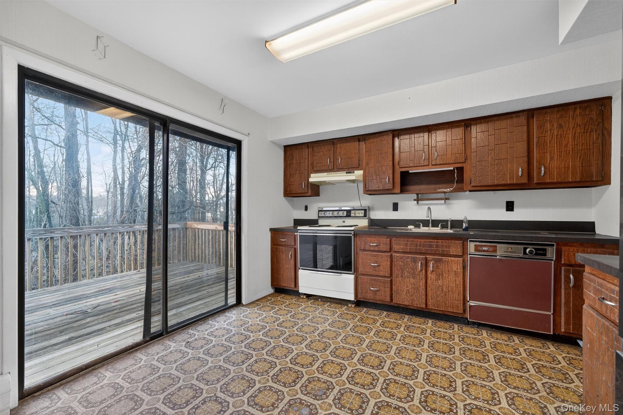 53 Mallory Road Property Photo 11
