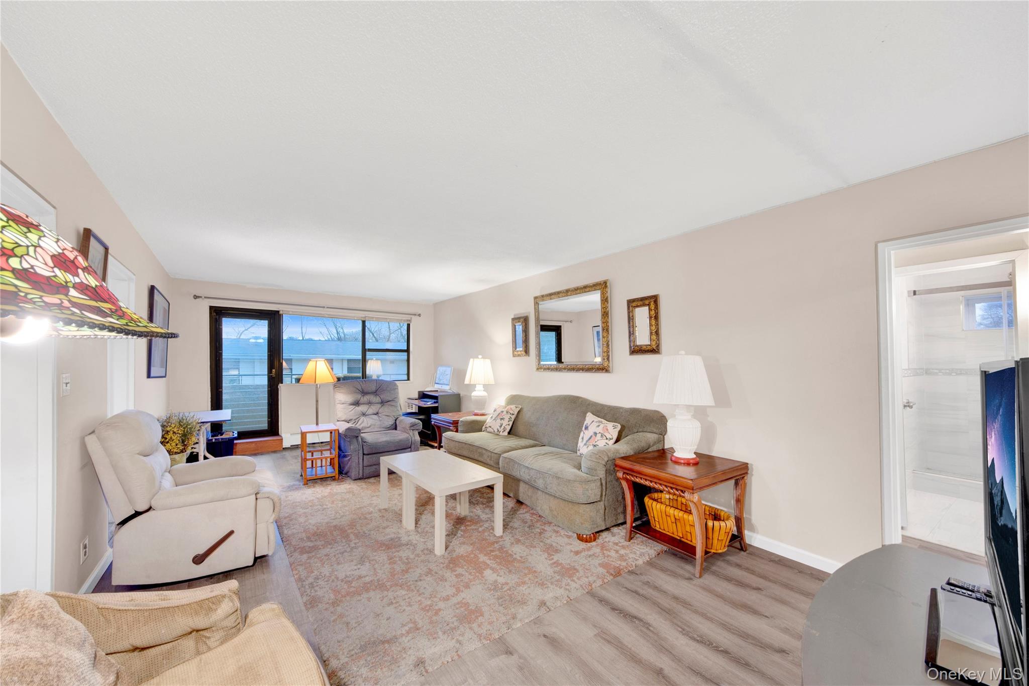 1523 Central Park Ave 3e Property Photo 4