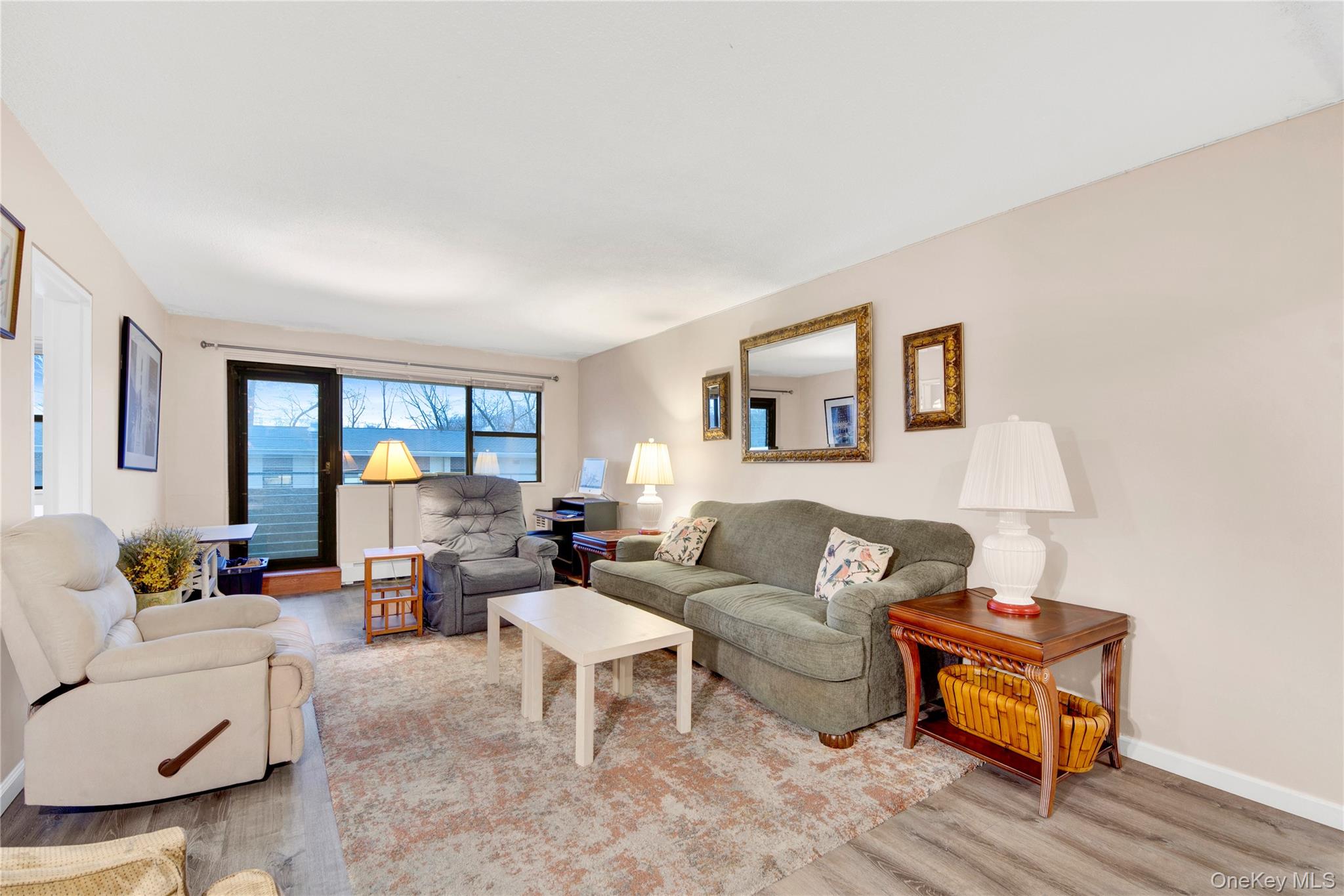 1523 Central Park Ave 3e Property Photo 8