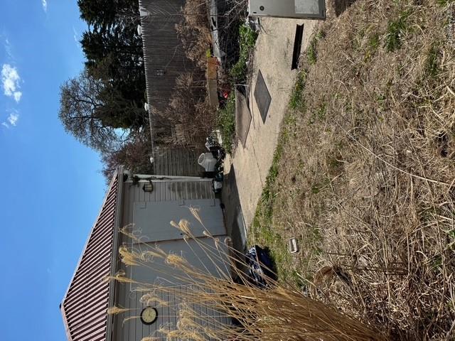 122 Manor Drive Property Photo 5