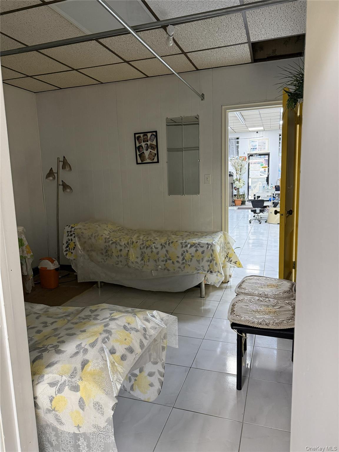 945550 Property Photo 3