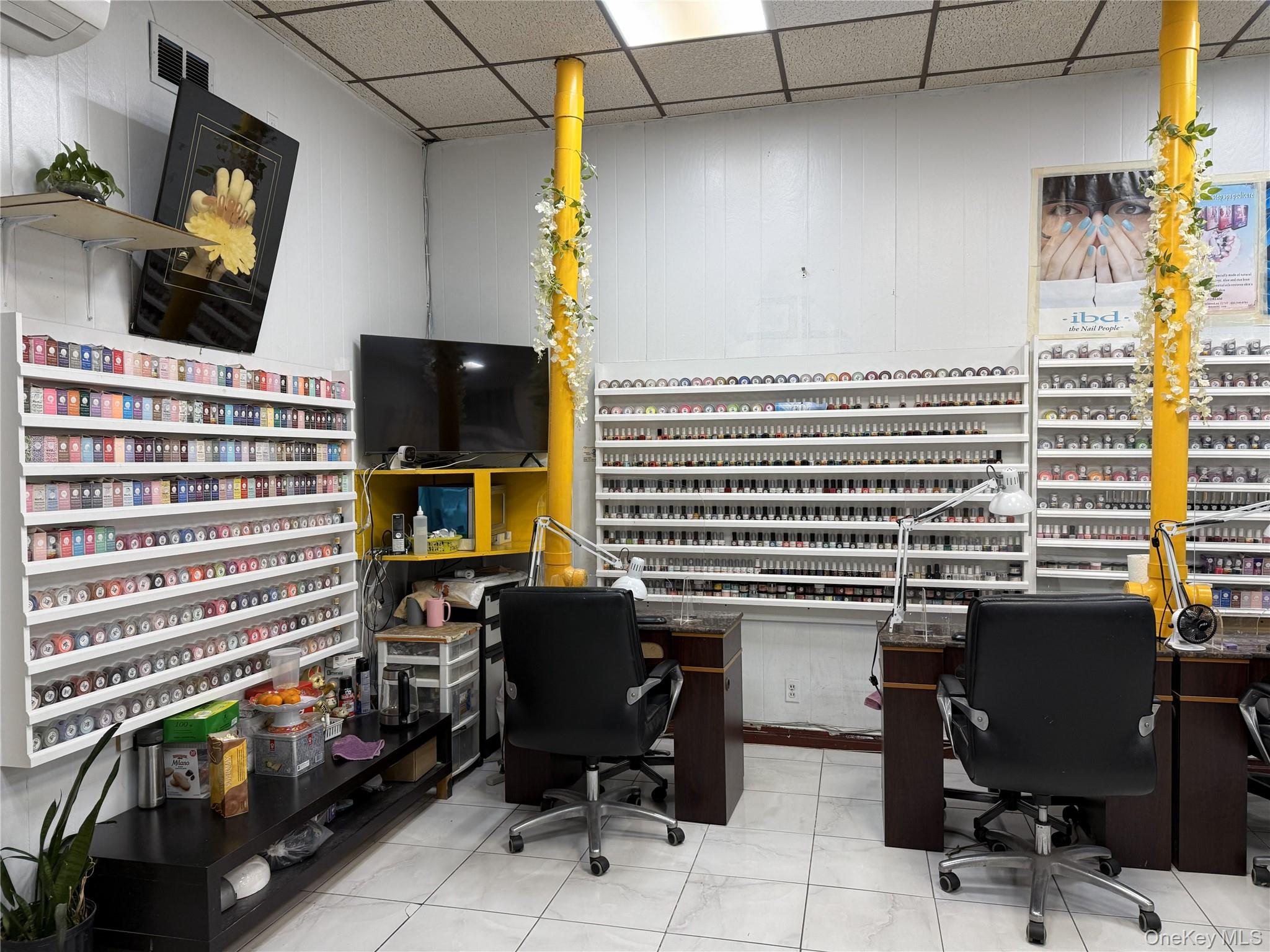 945550 Property Photo 9