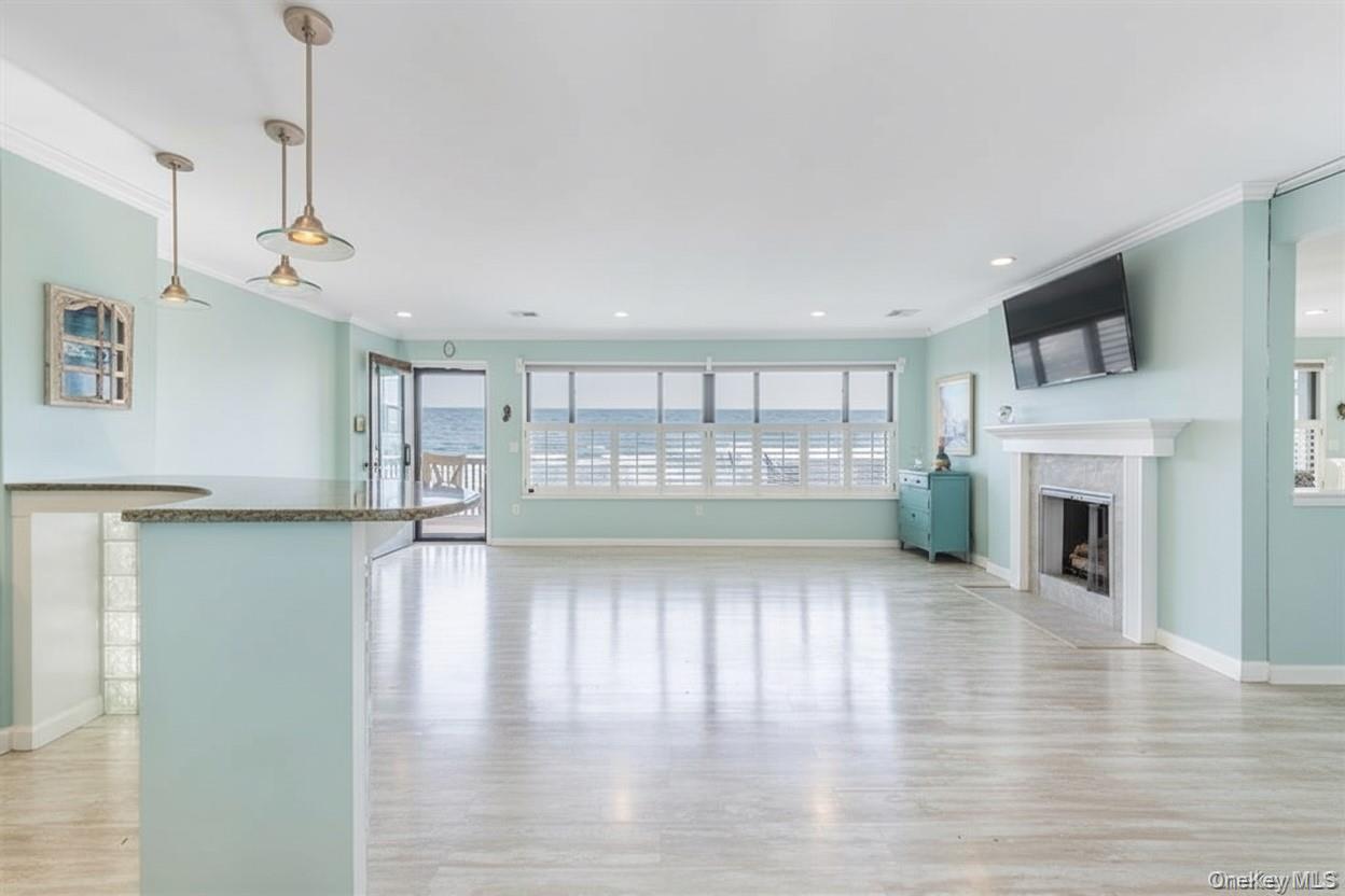 627 Oceanfront A Property Photo 2