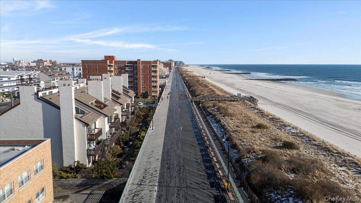 627 Oceanfront A Property Photo 28