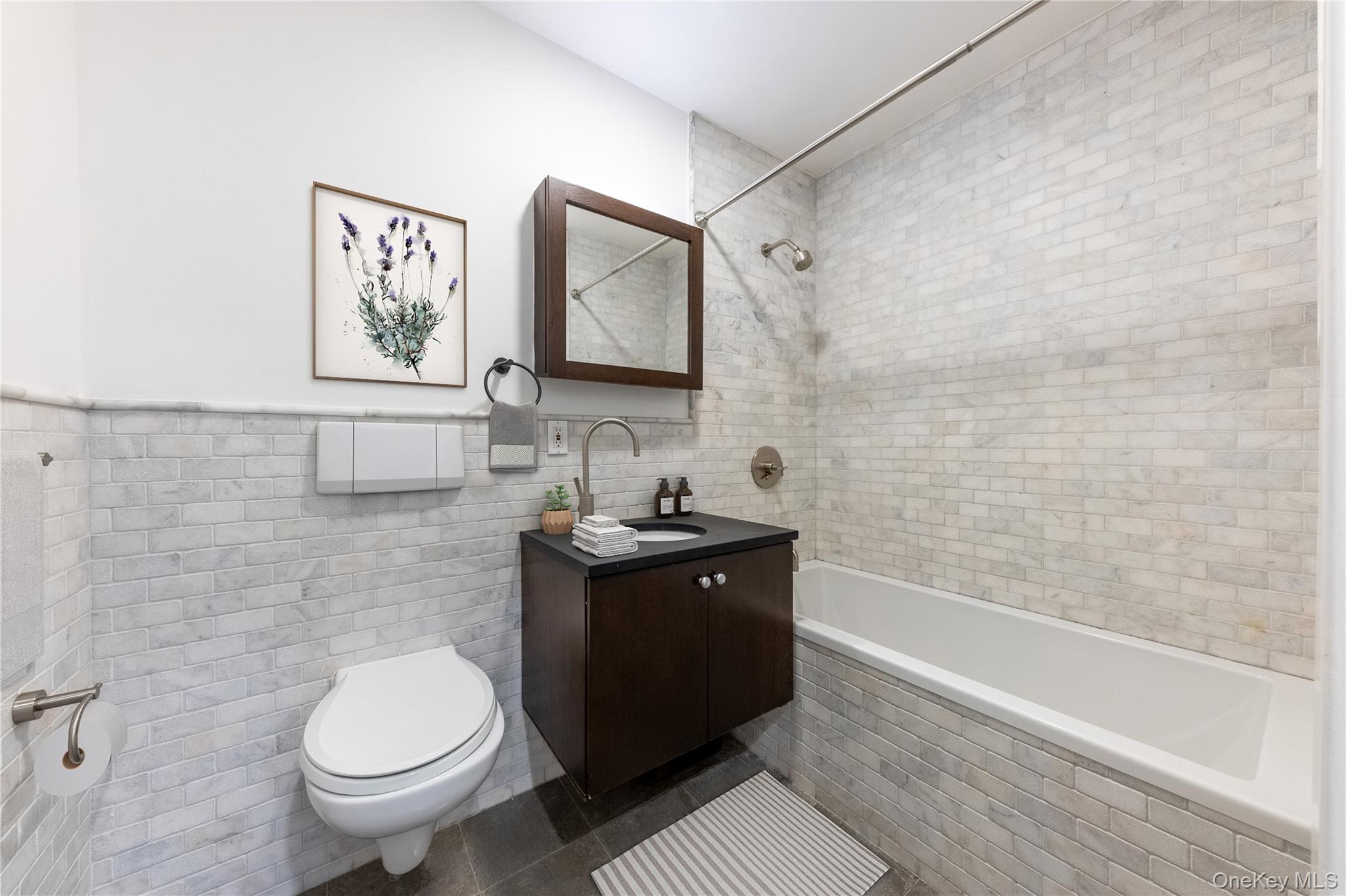 116 W 22nd Street 3 Property Photo 11