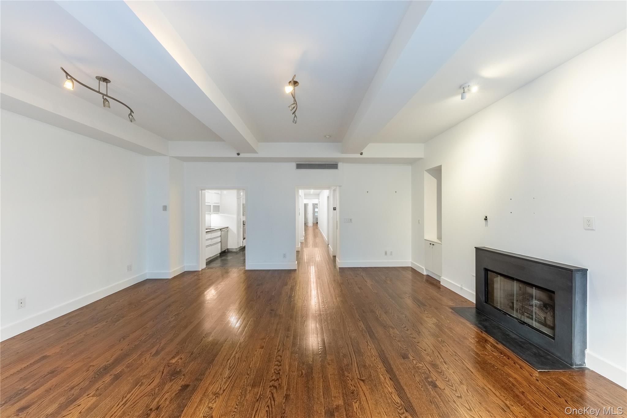 116 W 22nd Street 3 Property Photo 14