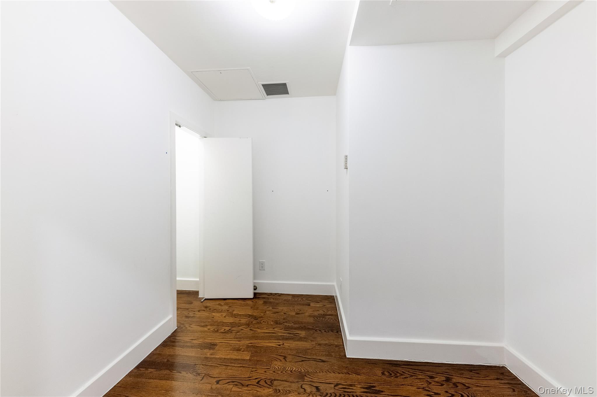 116 W 22nd Street 3 Property Photo 19