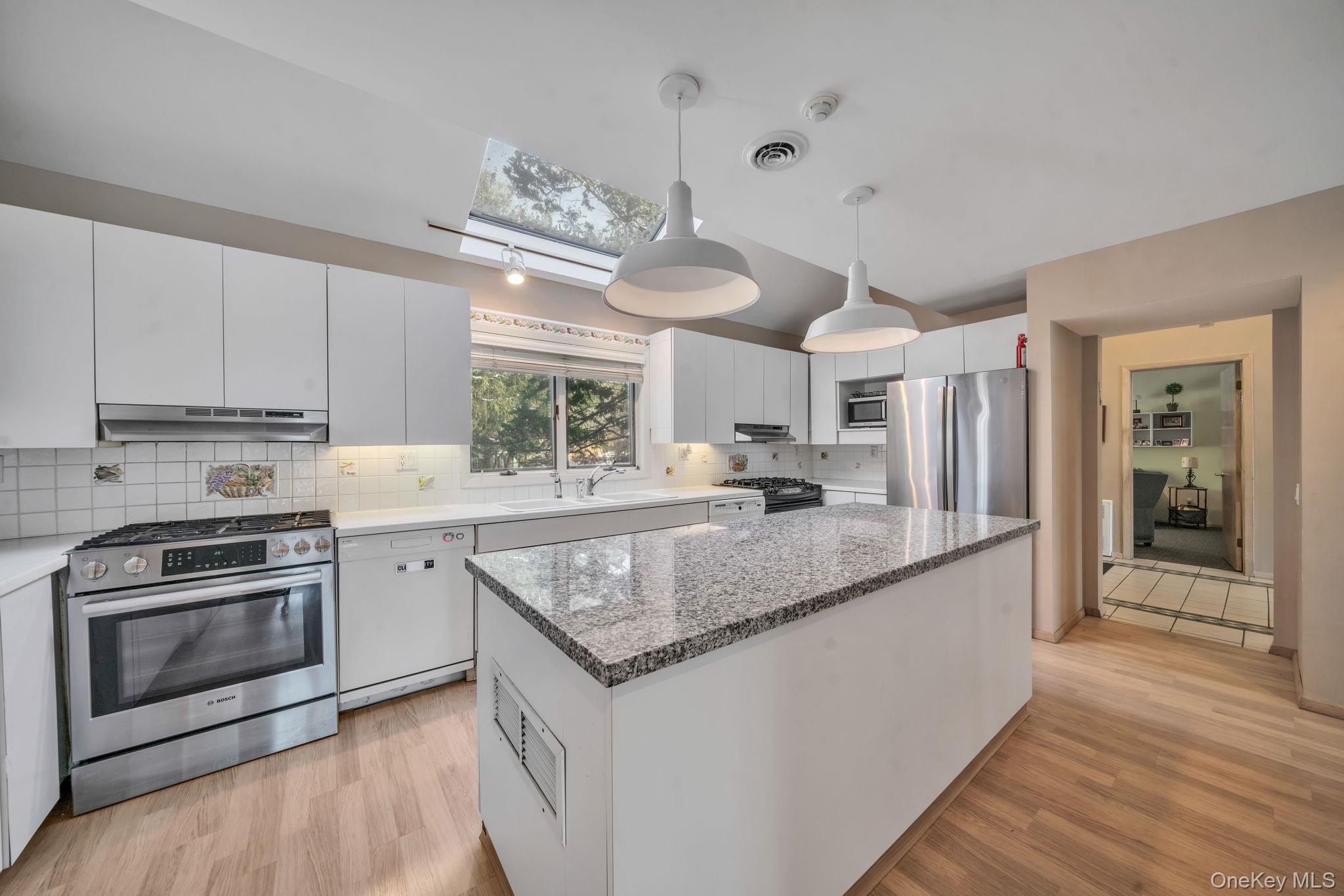 945656 Property Photo 5