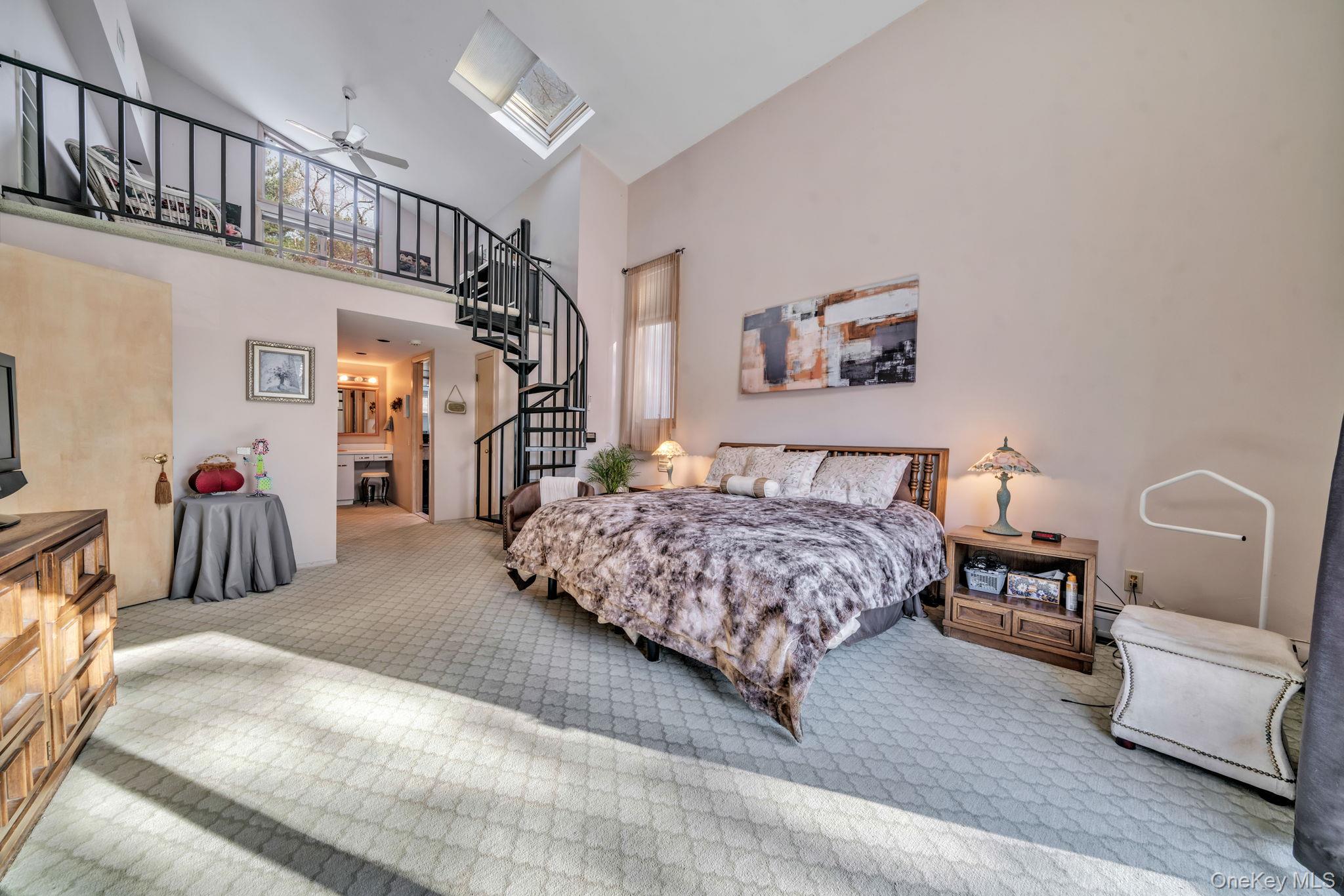 945656 Property Photo 12