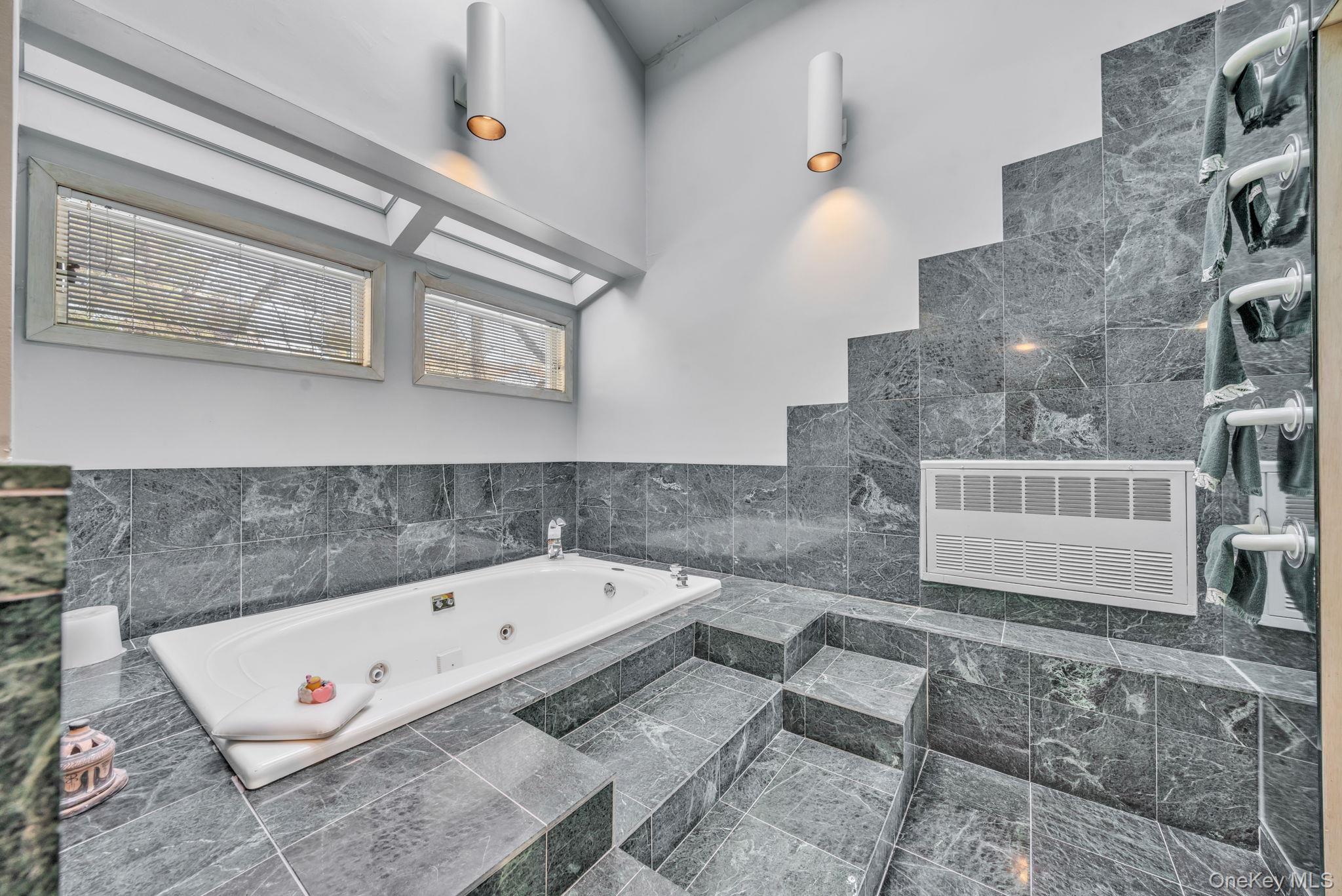 945656 Property Photo 13