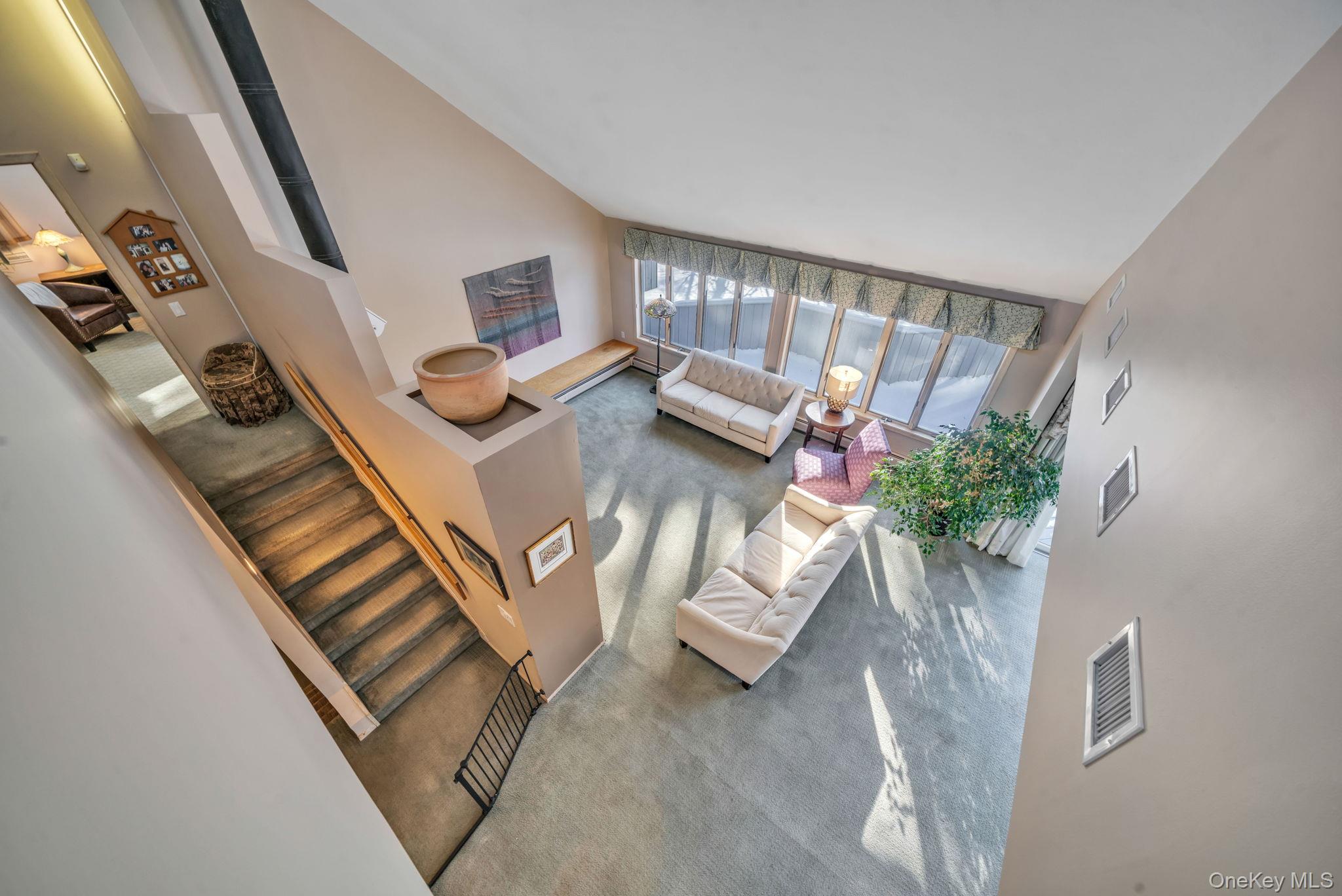 945656 Property Photo 15
