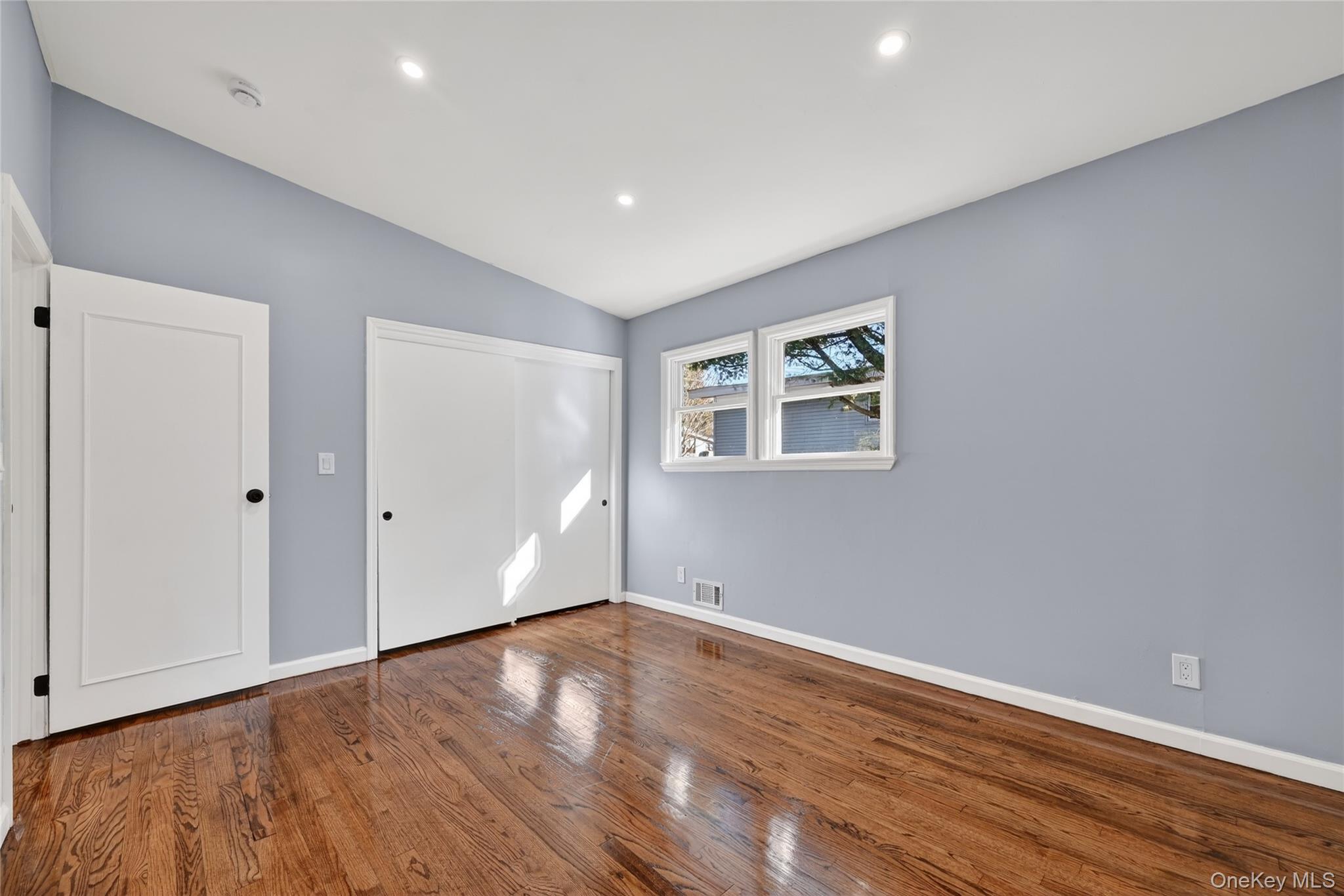 2 The Curve Road Property Photo 18