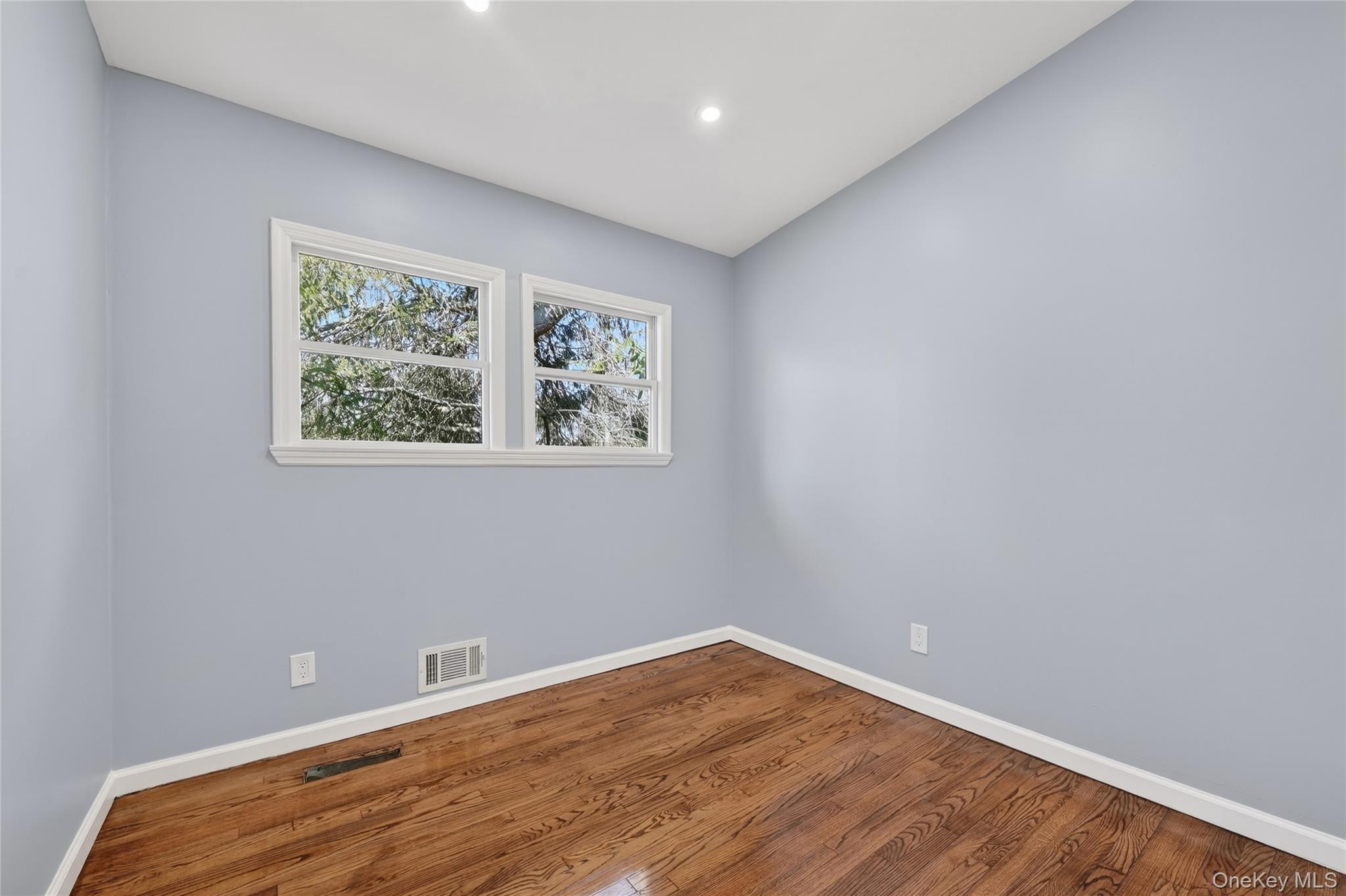 2 The Curve Road Property Photo 23