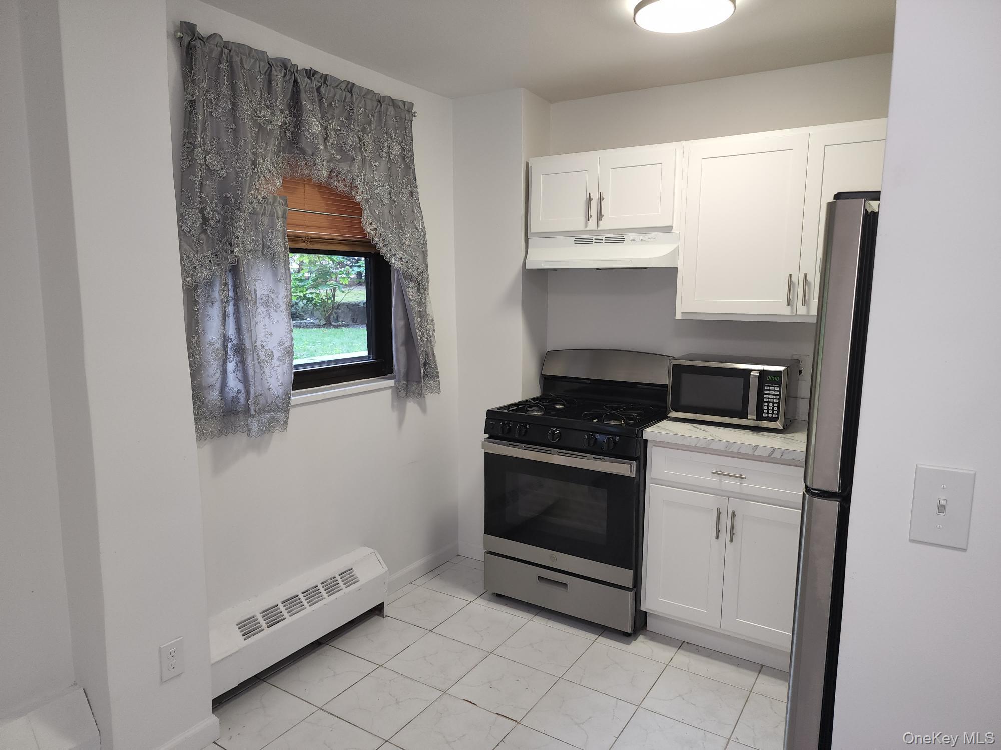 61-35 N 98th Street St-g Property Photo 6