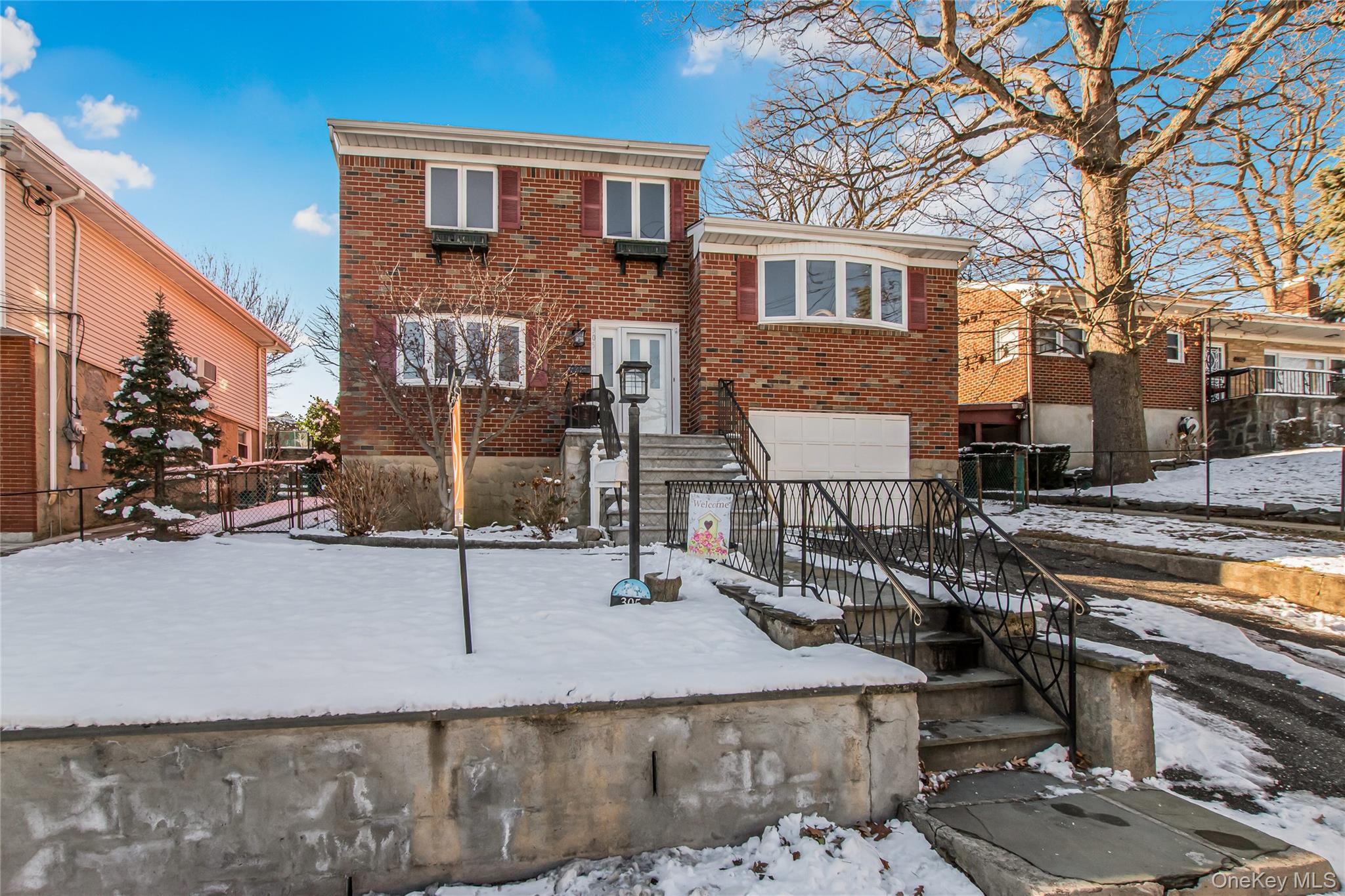 305 Glenbrook Avenue Property Photo 1