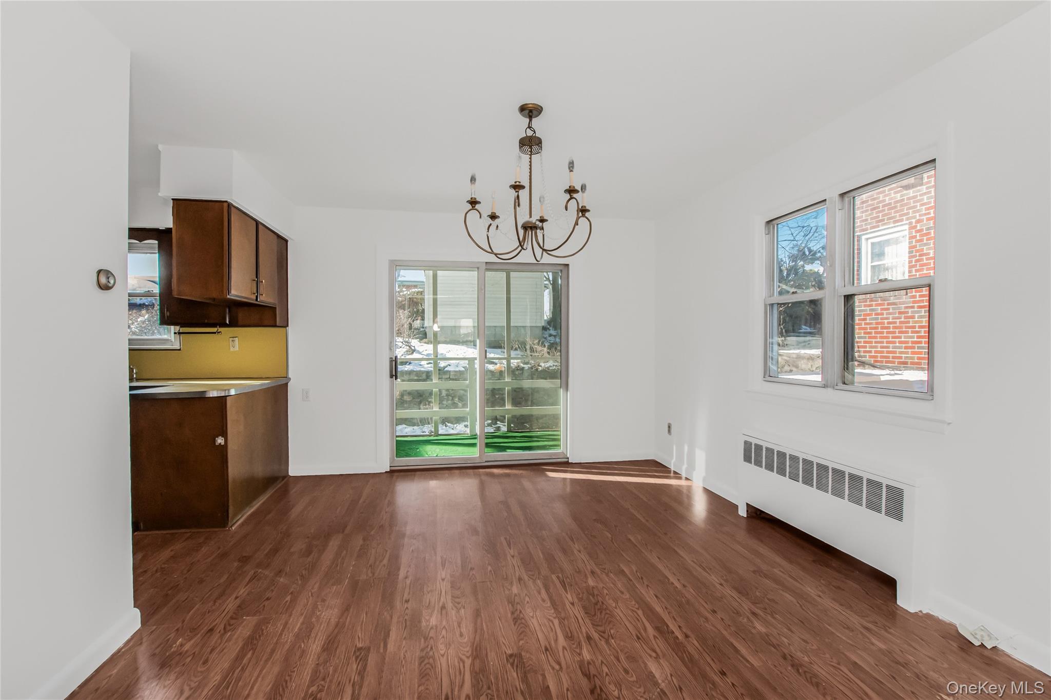 305 Glenbrook Avenue Property Photo 8