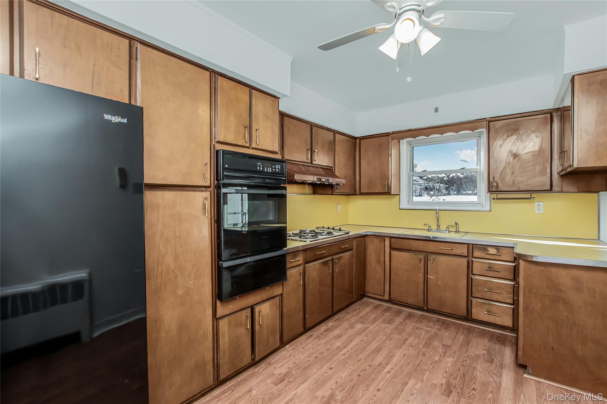 305 Glenbrook Avenue Property Photo 17