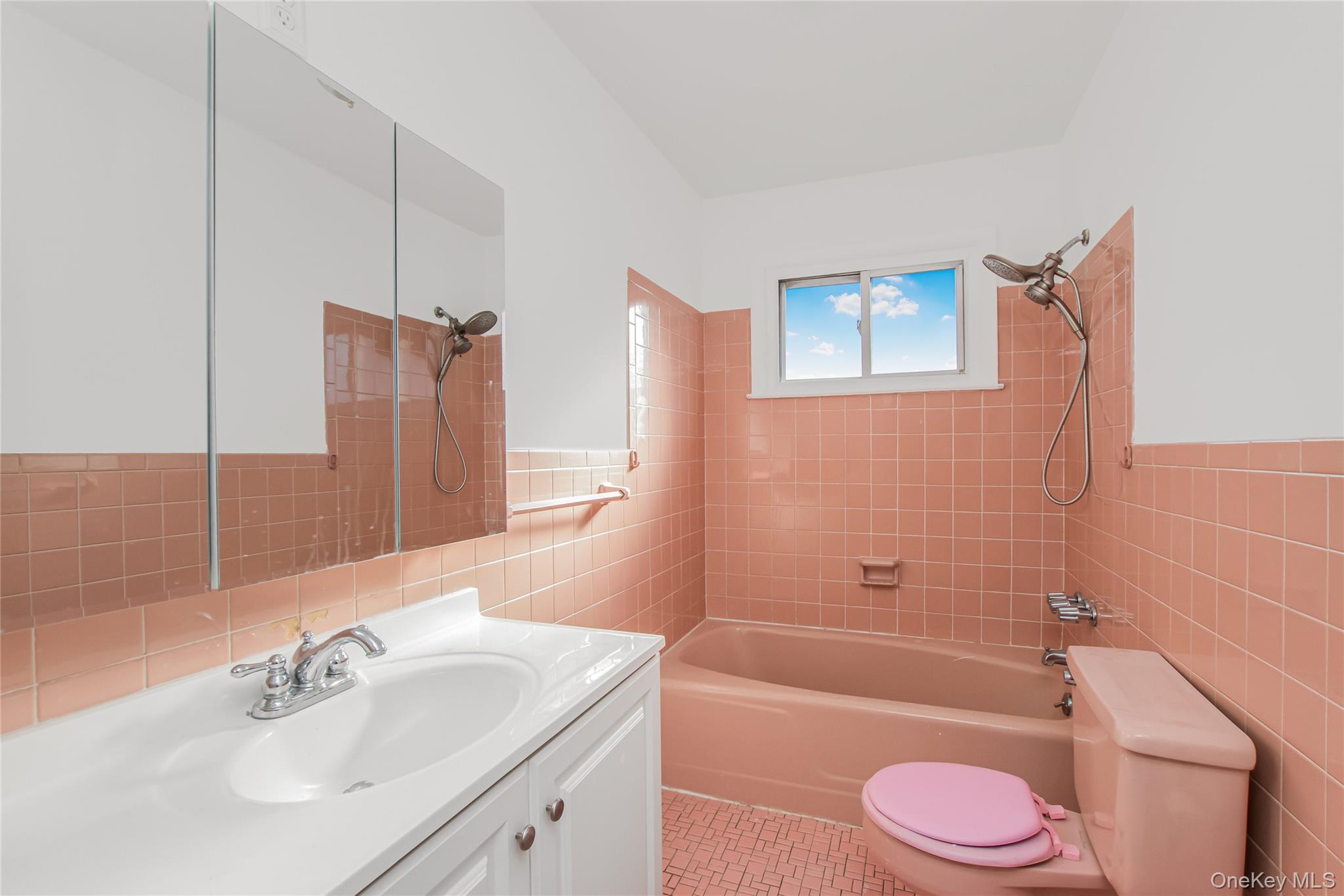 305 Glenbrook Avenue Property Photo 18