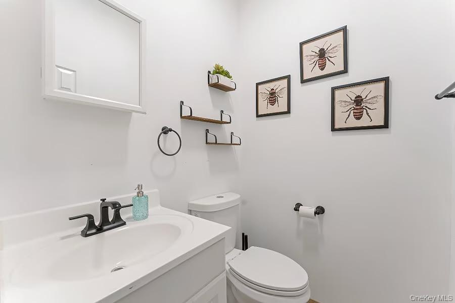 33 E Potter Lane Property Photo 14