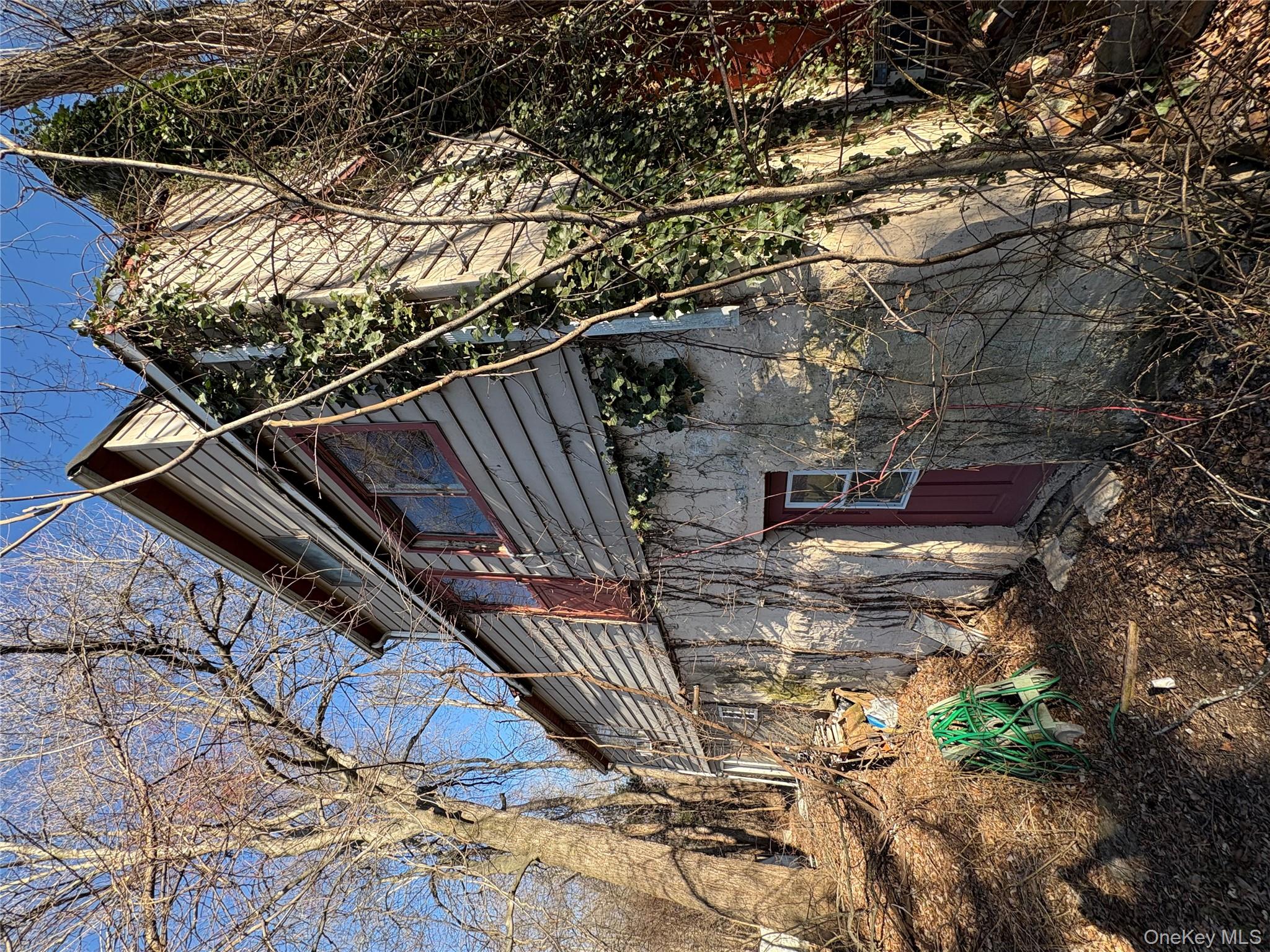 186 S Route 303 Property Photo 4