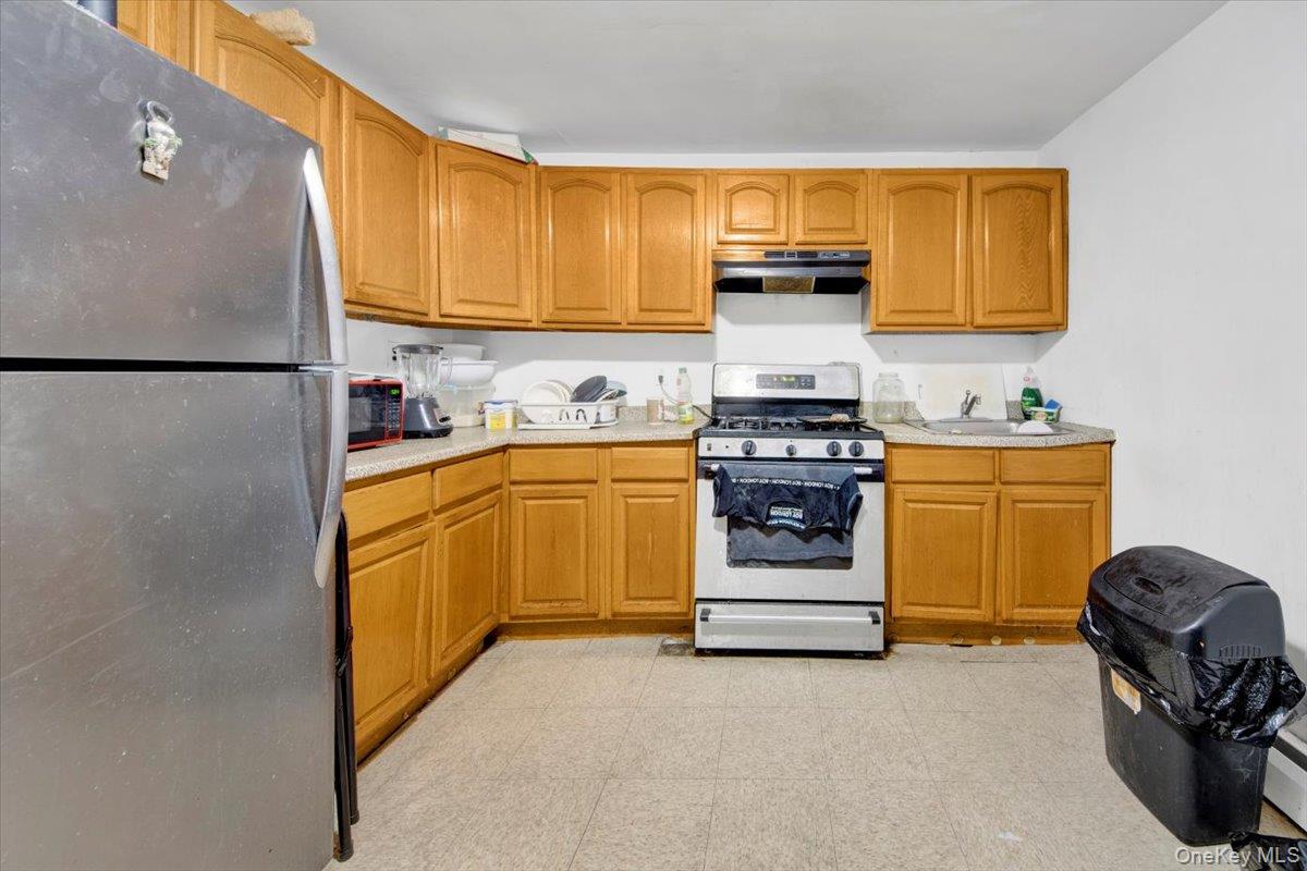 12 Broad Avenue Property Photo 6