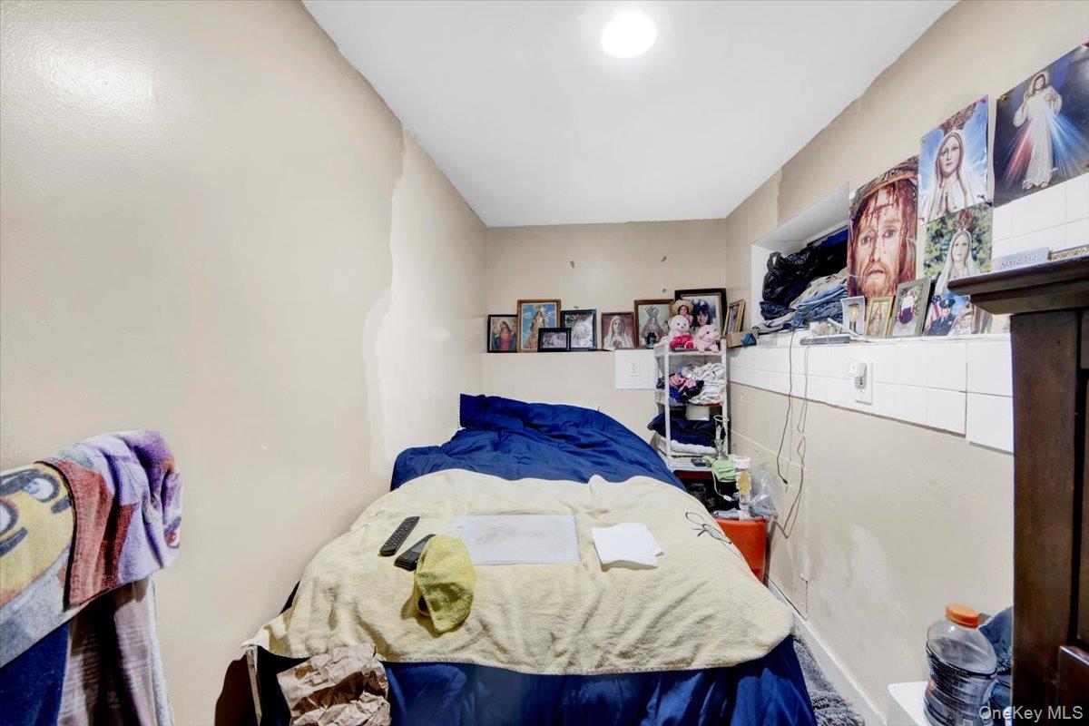 12 Broad Avenue Property Photo 10