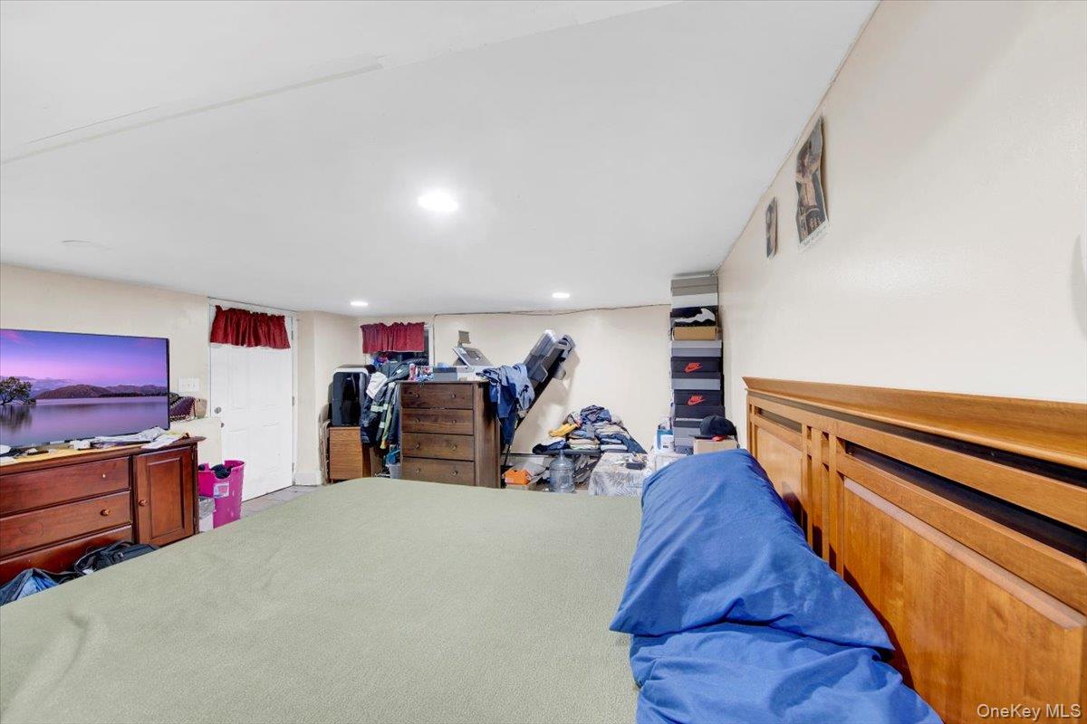 12 Broad Avenue Property Photo 12