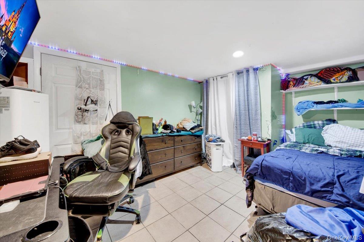 12 Broad Avenue Property Photo 16