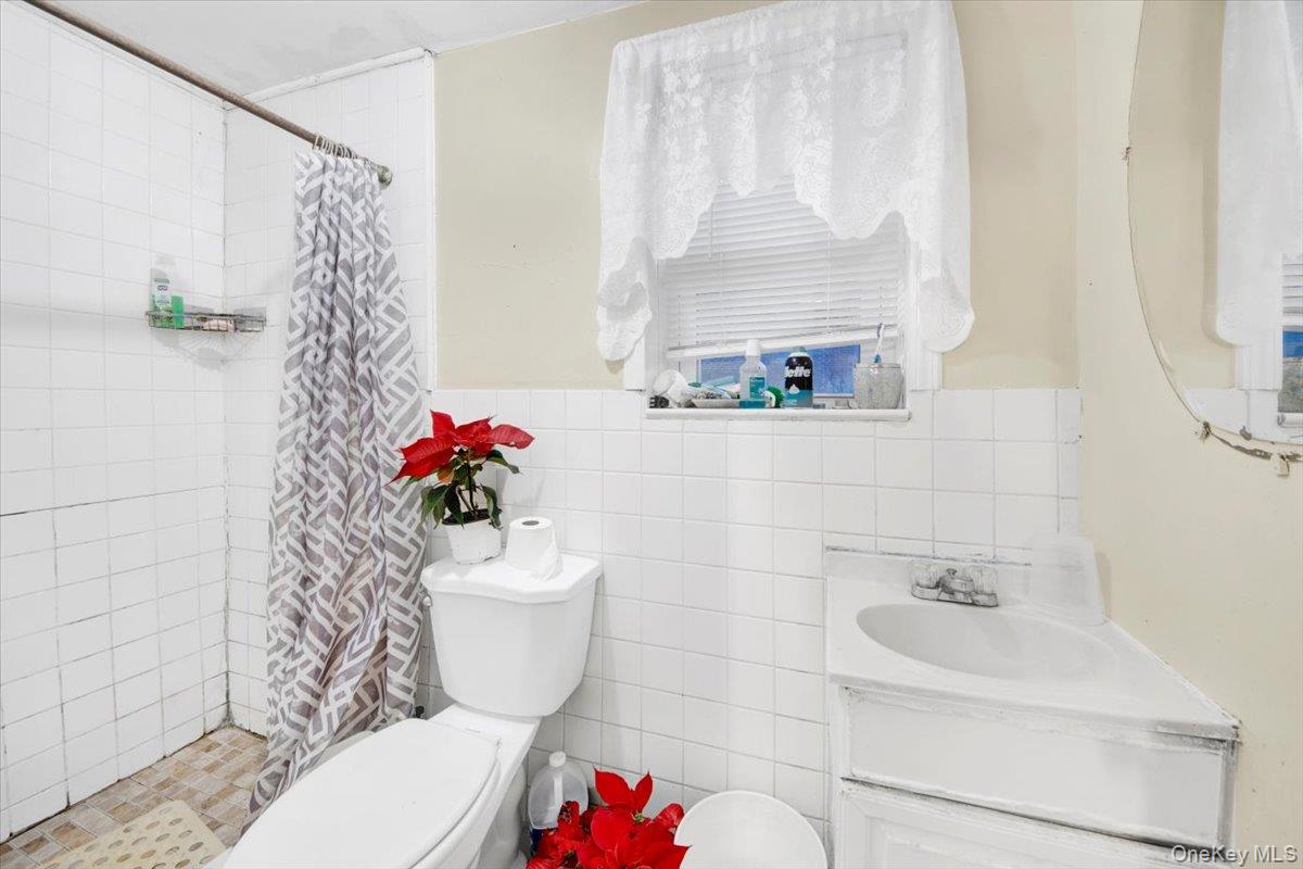 12 Broad Avenue Property Photo 20